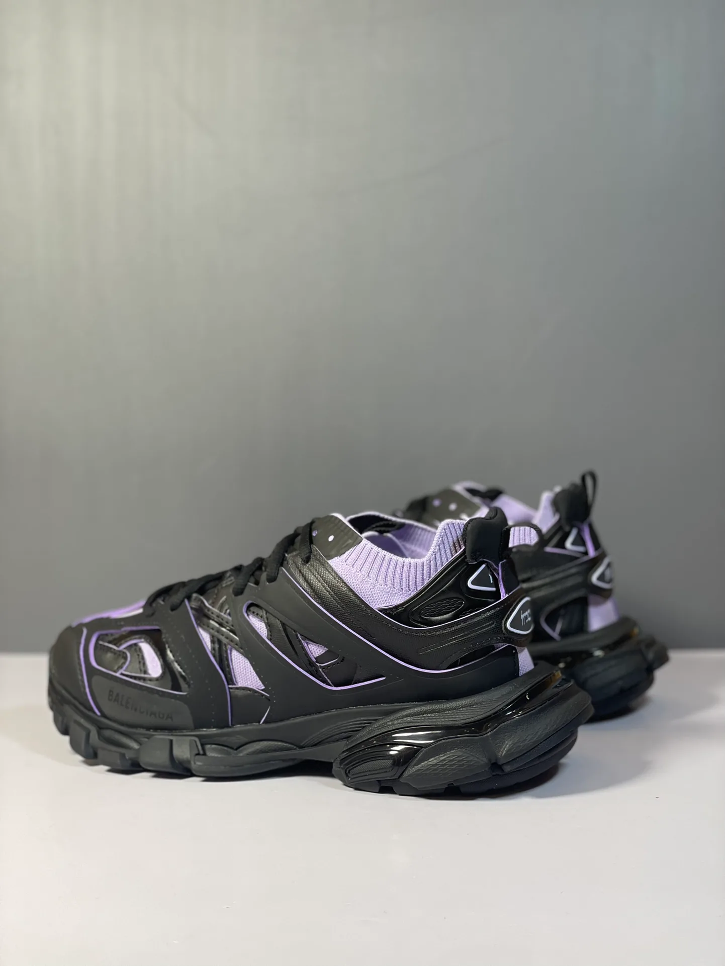 Кроссовки Женские Balenciaga 9674