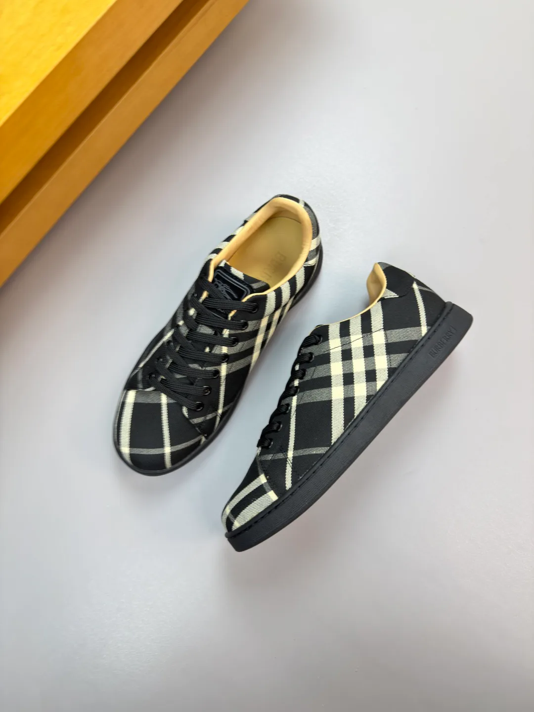 Кеды Мужские Burberry 2389610