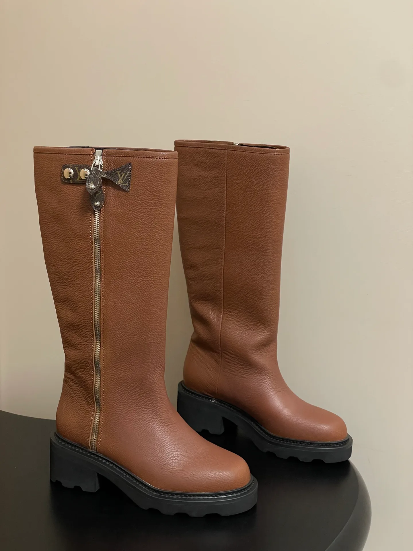 Сапоги Женские Louis Vuitton 18388127