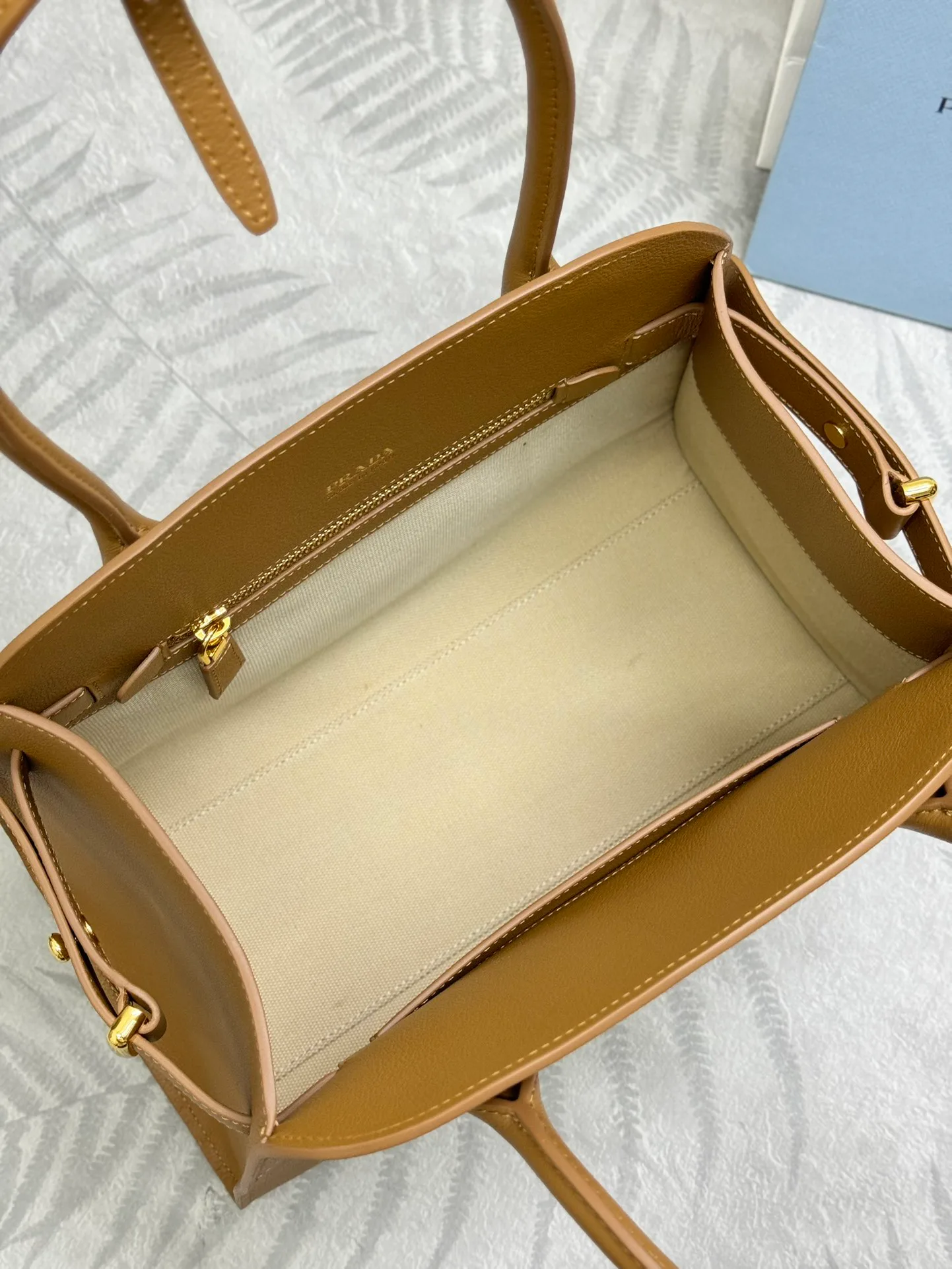 Классические Сумки Женские Prada 617081