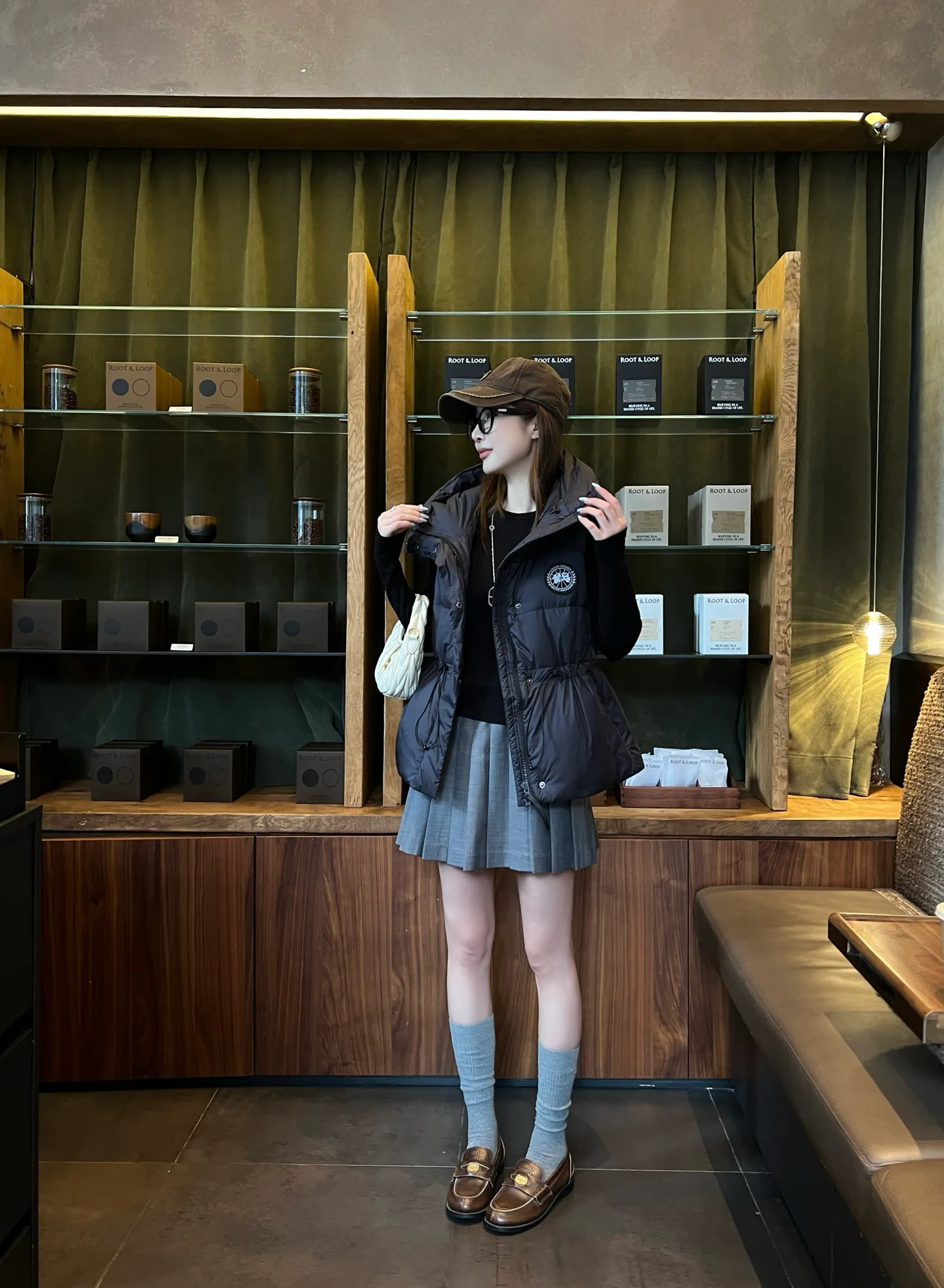 Куртки И Пуховики Женские Canada Goose 18108483