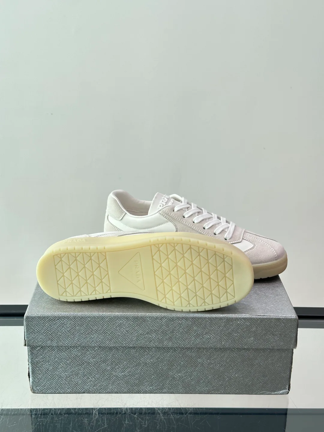 Кроссовки Мужские Prada 18079434