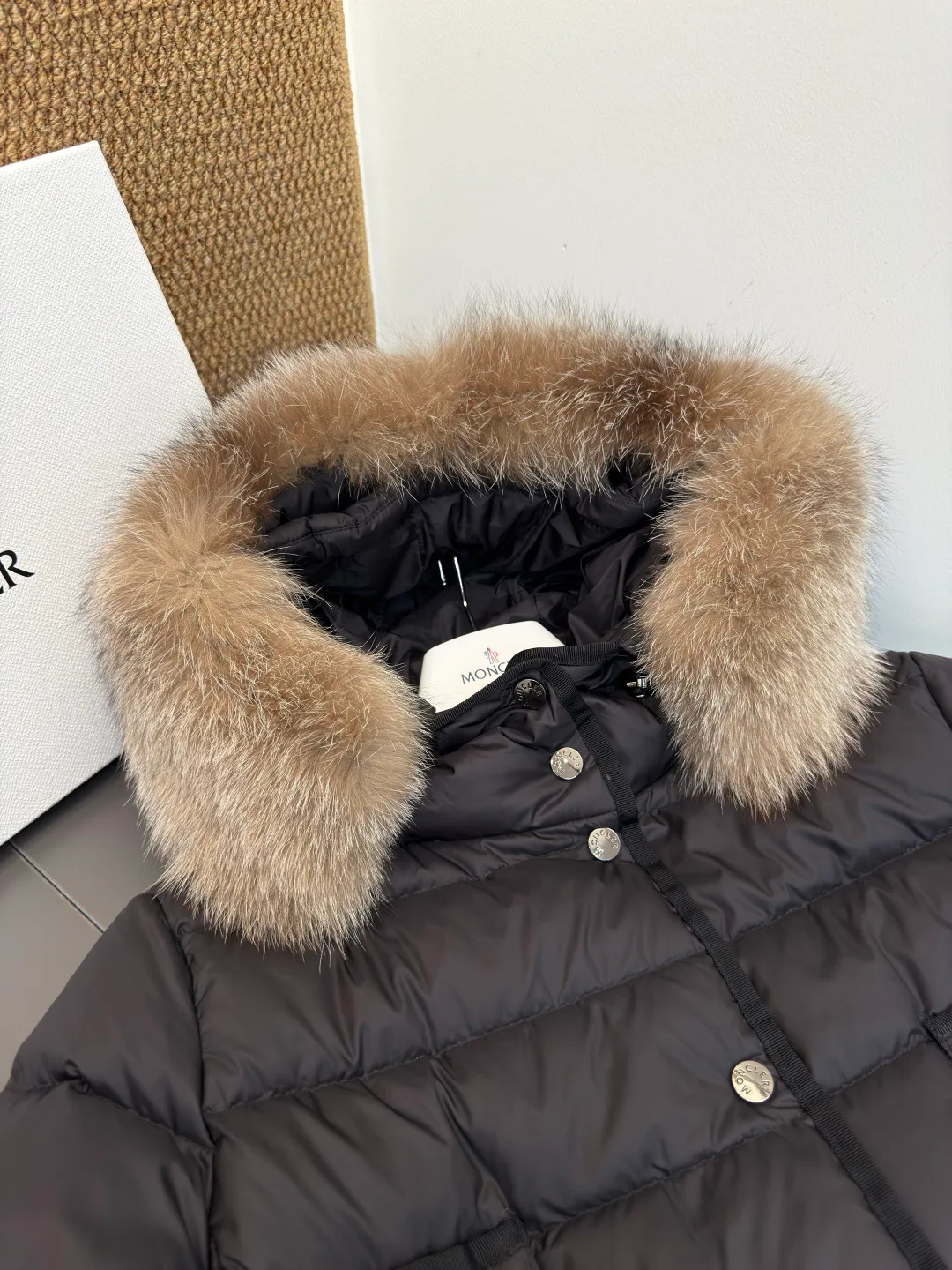 Куртки И Пуховики Женские Moncler 18816433