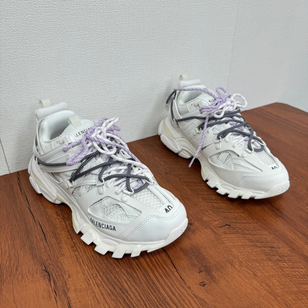 Кроссовки Женские Balenciaga 13216467