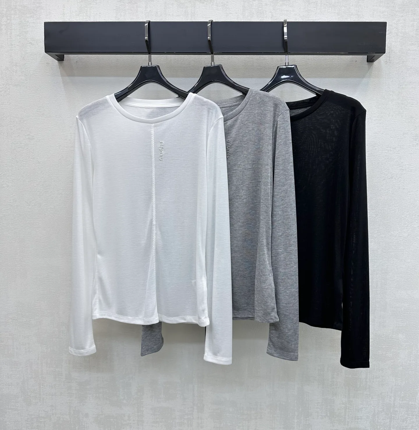 Лонгсливы Женские Miu Miu 13461236