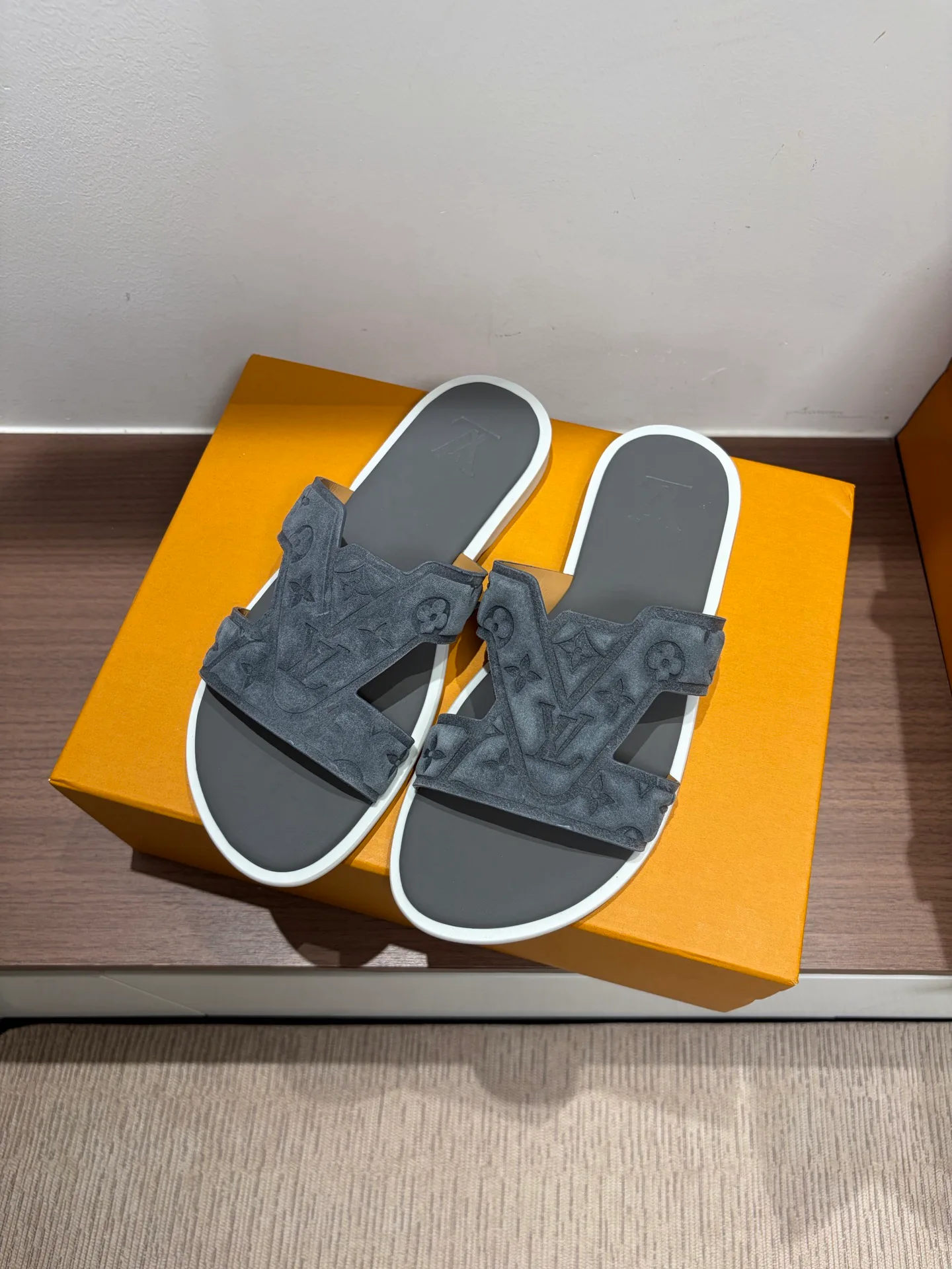 Шлепанцы Мужские Louis Vuitton 12826624