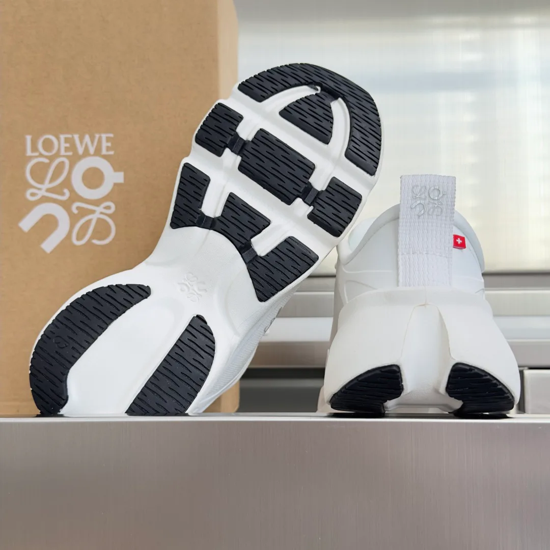 Кроссовки Женские Loewe 18339160