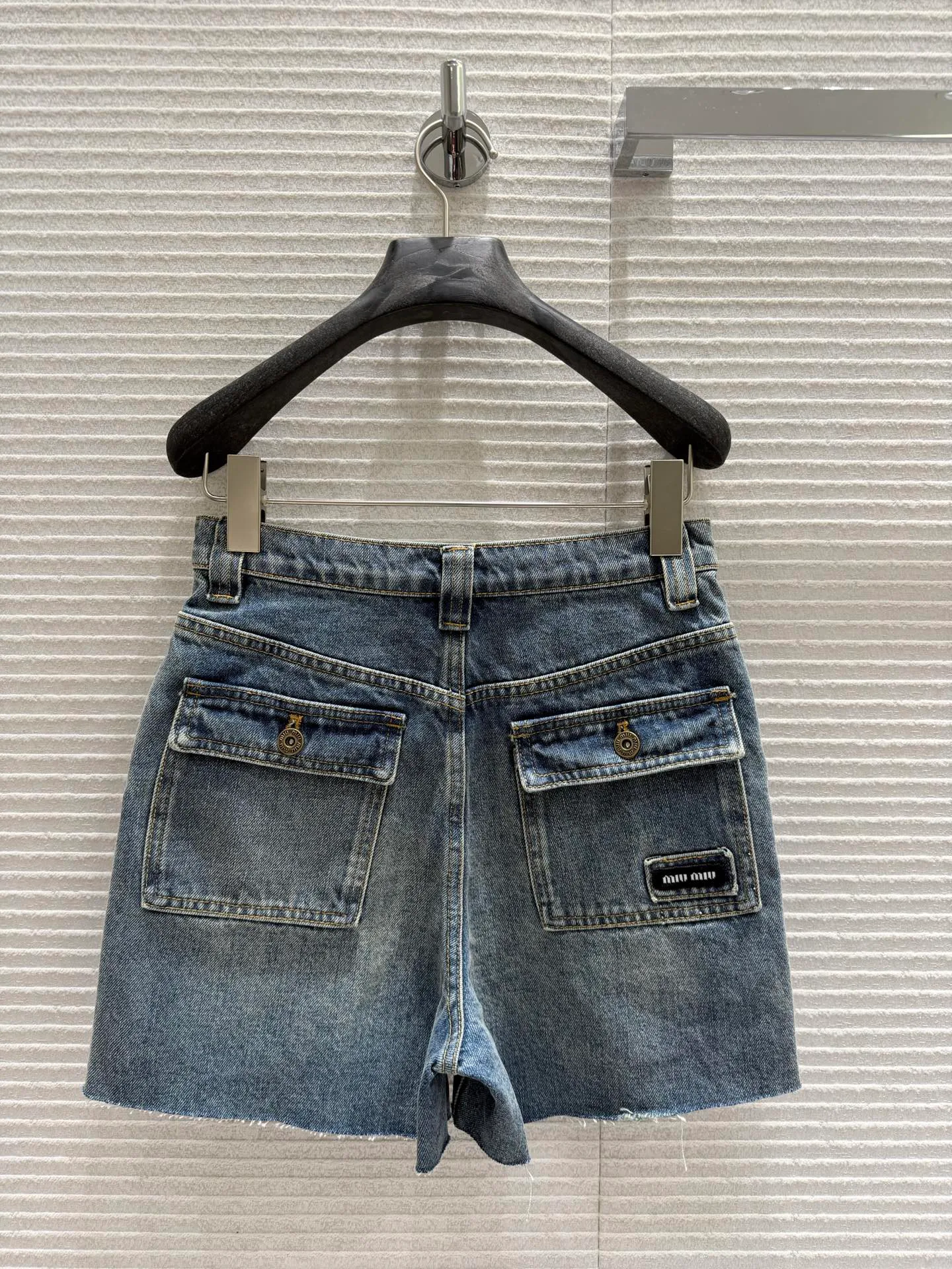 Шорты Женские Miu Miu 11400164