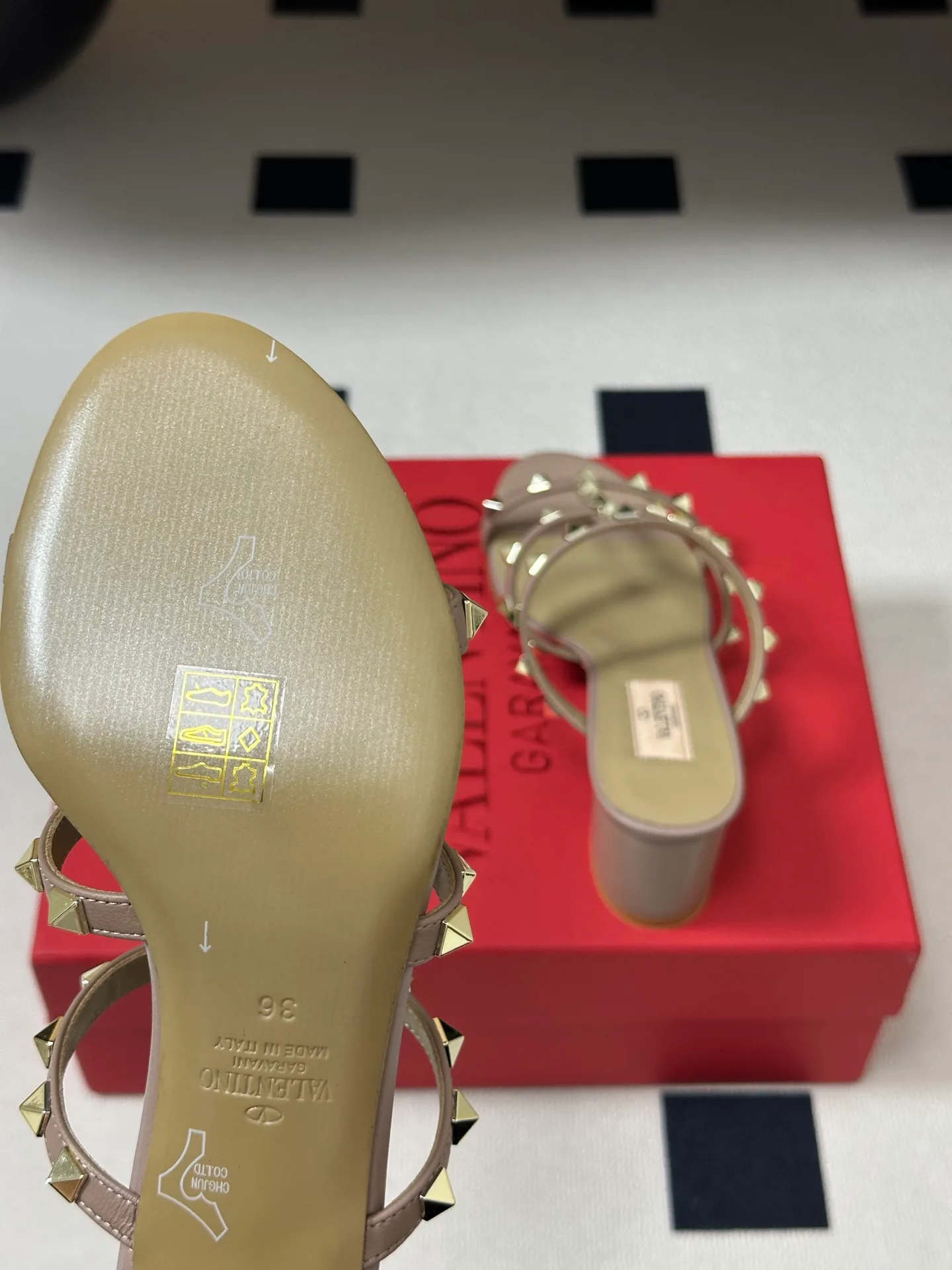 Босоножки Женские Valentino 14797899