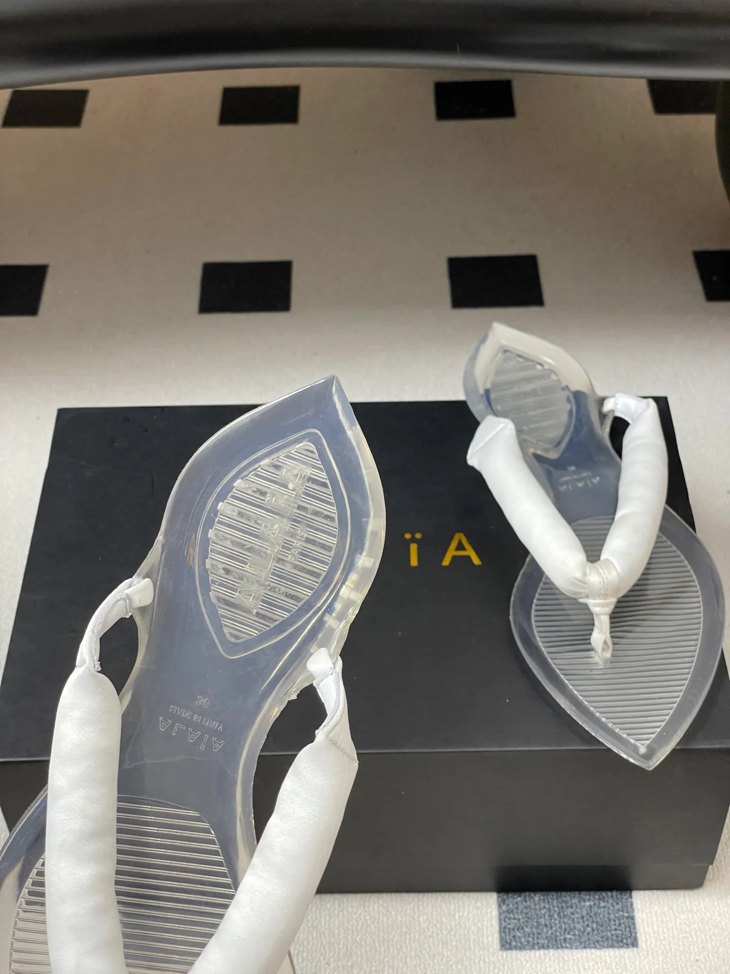 Шлепанцы Женские Alaia 13410656