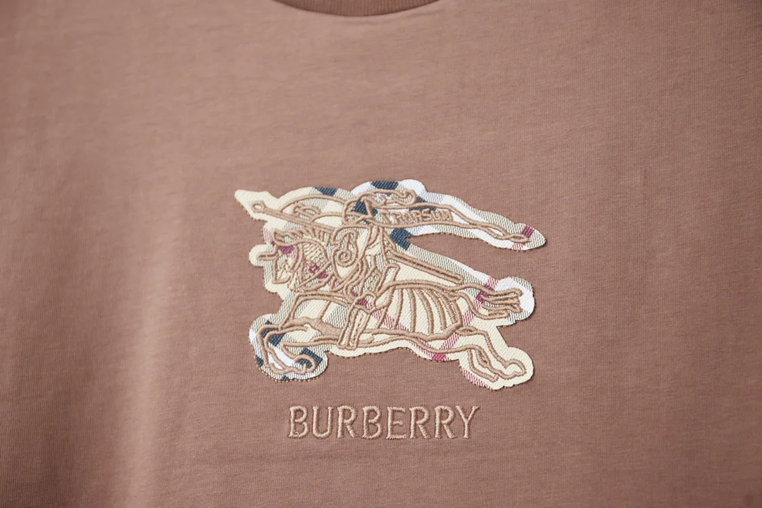 Футболки Женские Burberry 10937929