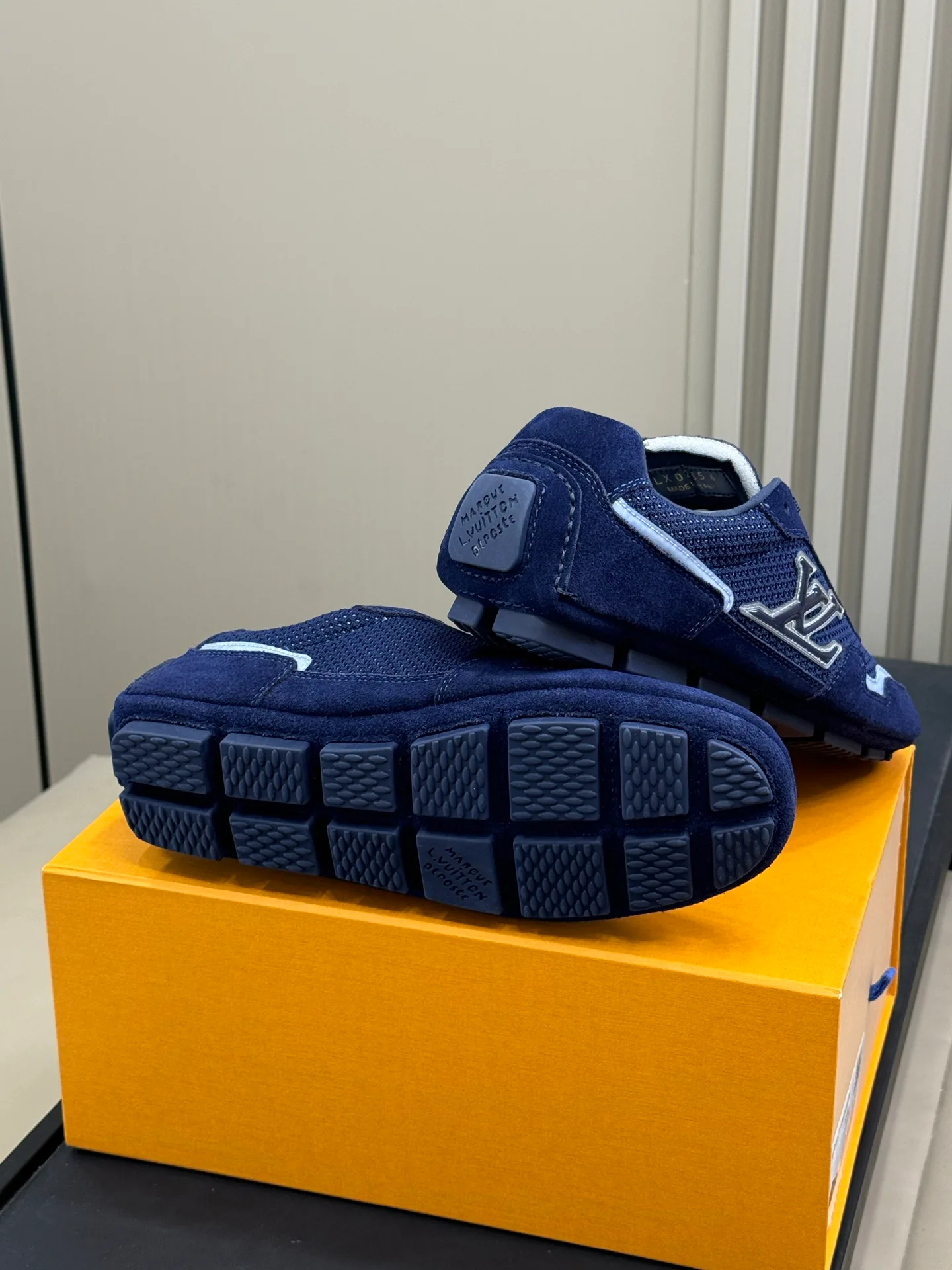 Кроссовки Мужские Louis Vuitton 48642