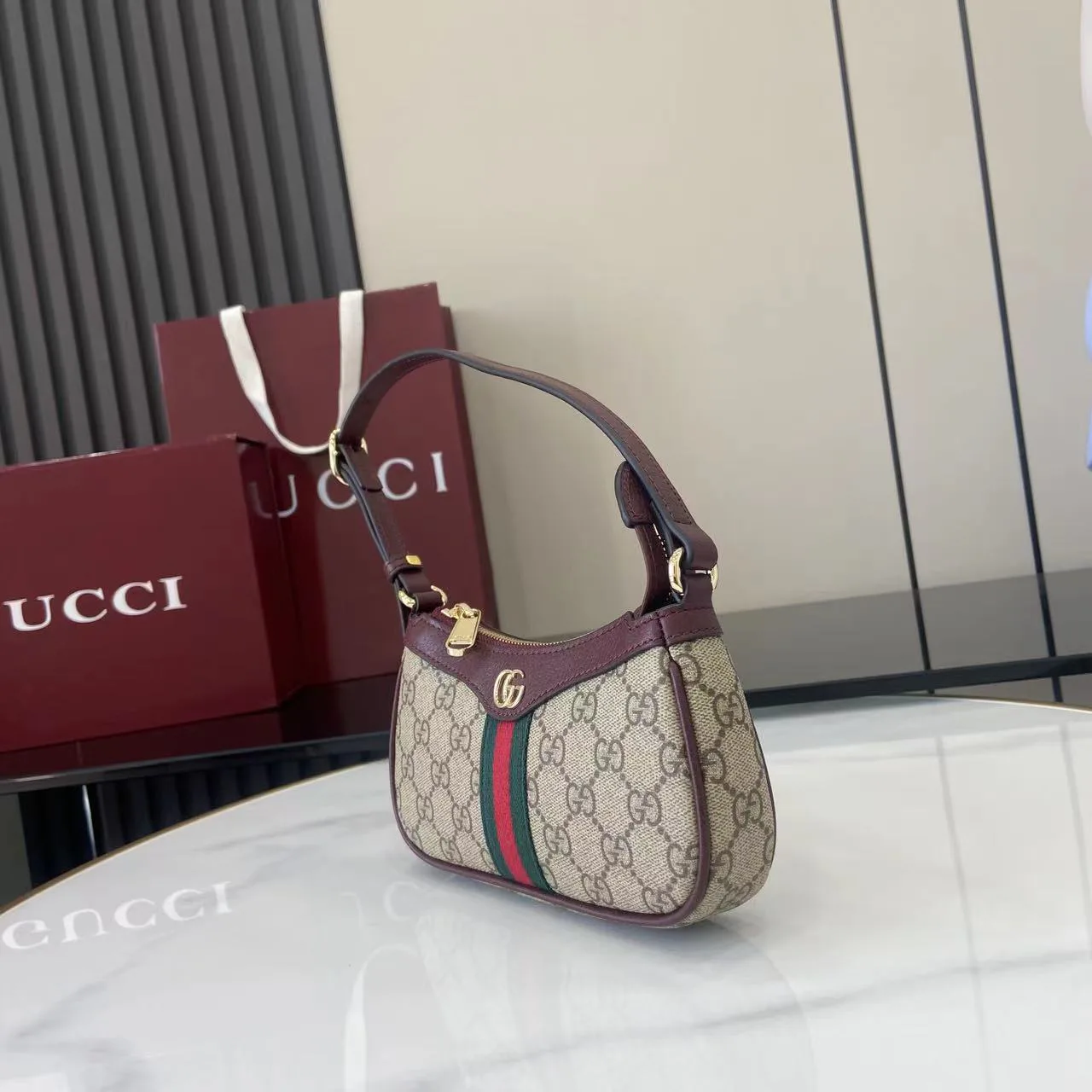 Классические Сумки Женские Gucci 13435202
