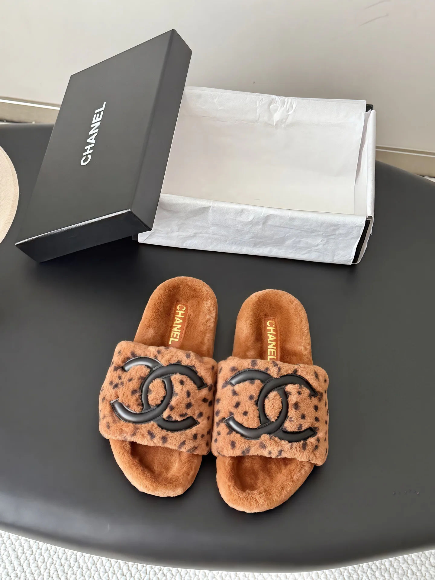 Тапочки Женские Chanel 18139424