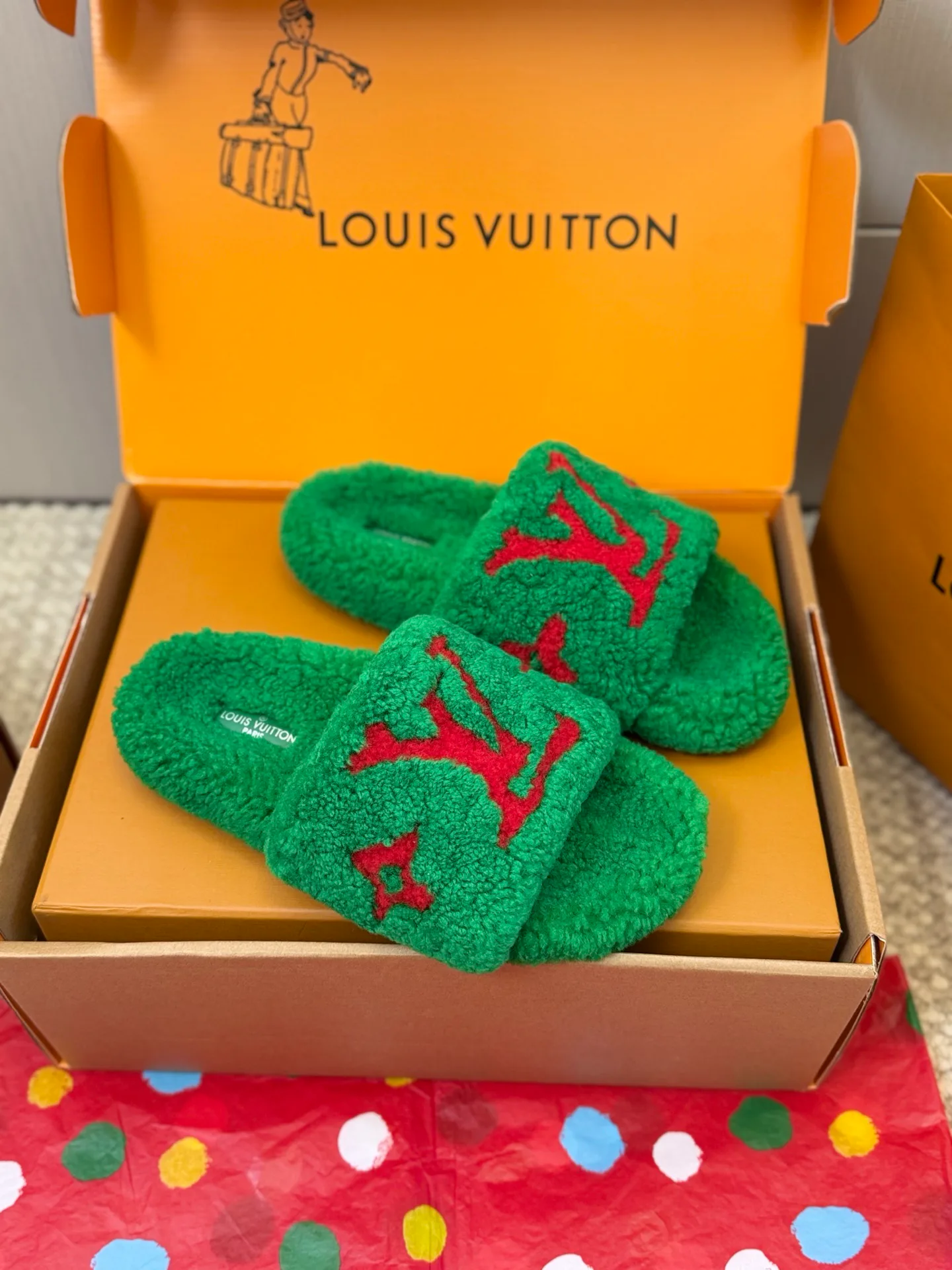 Тапочки Женские Louis Vuitton 19090530