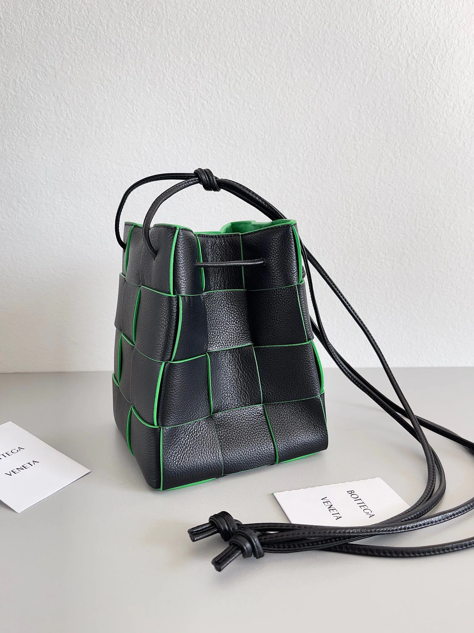 Классические Сумки Женские Bottega Veneta 10633438