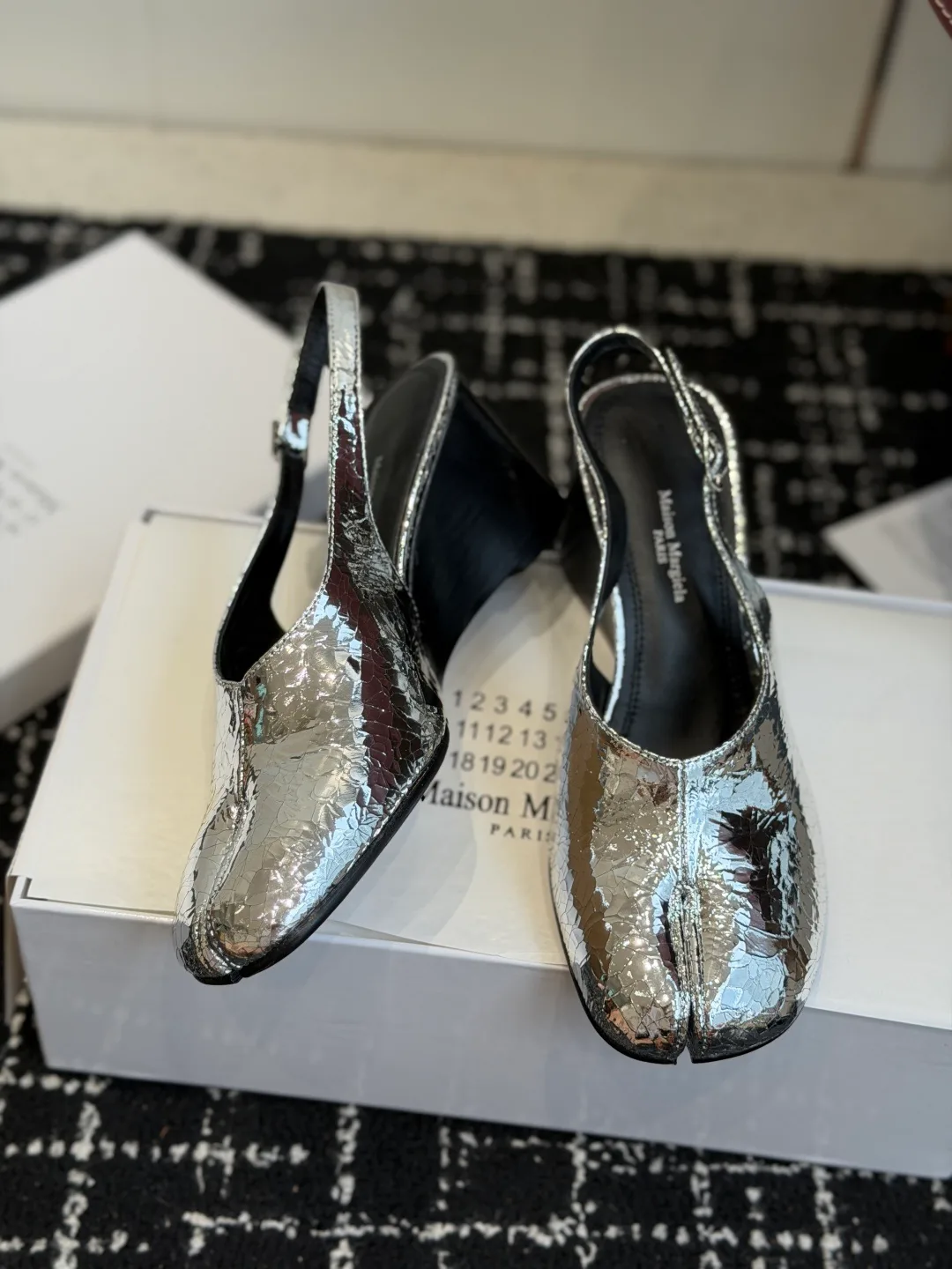 Босоножки Женские Maison Margiela 17997937