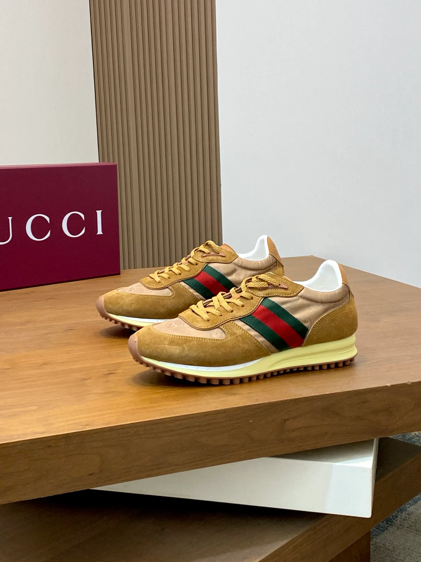 Кроссовки Мужские Gucci 13182410