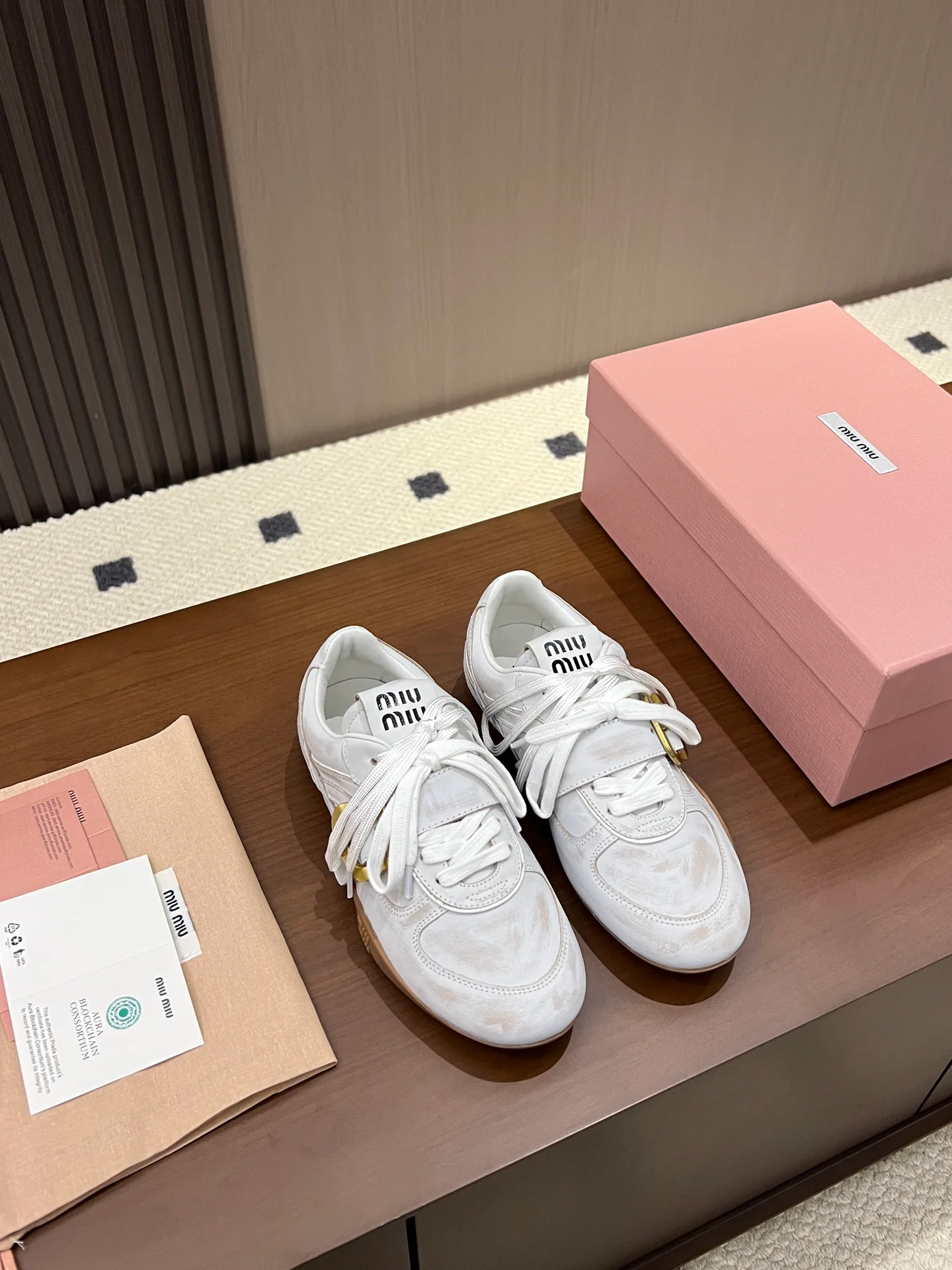 Кроссовки Женские Miu Miu 17968593