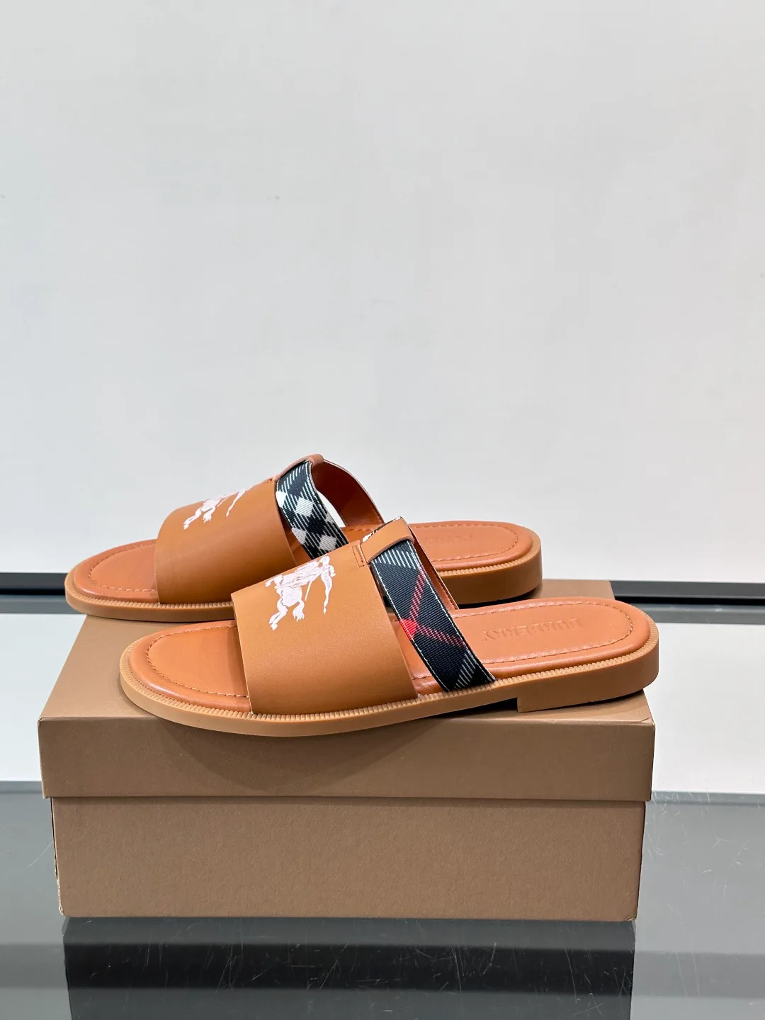 Сандалии Мужские Burberry 13480058