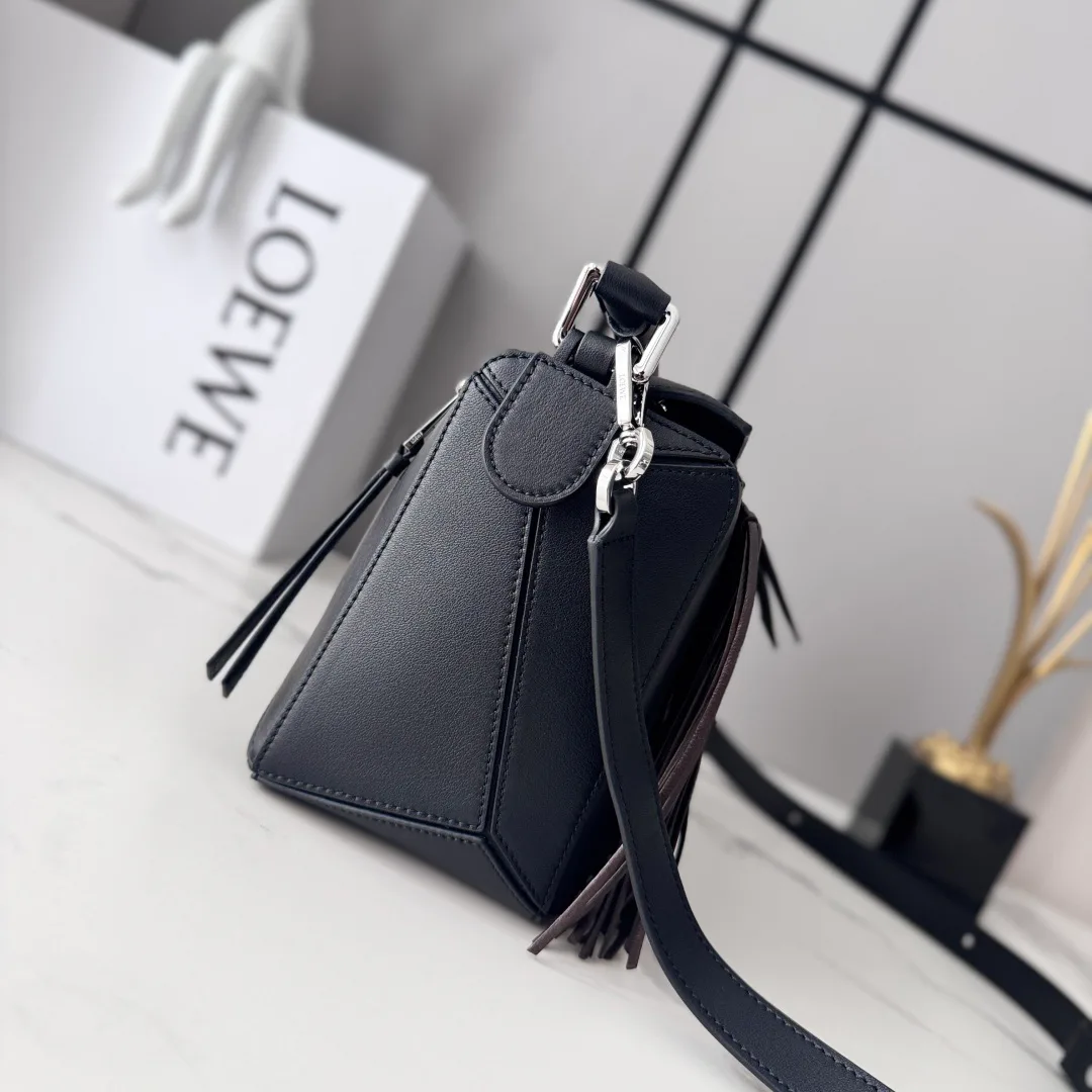 Классические Сумки Женские Loewe 13174368