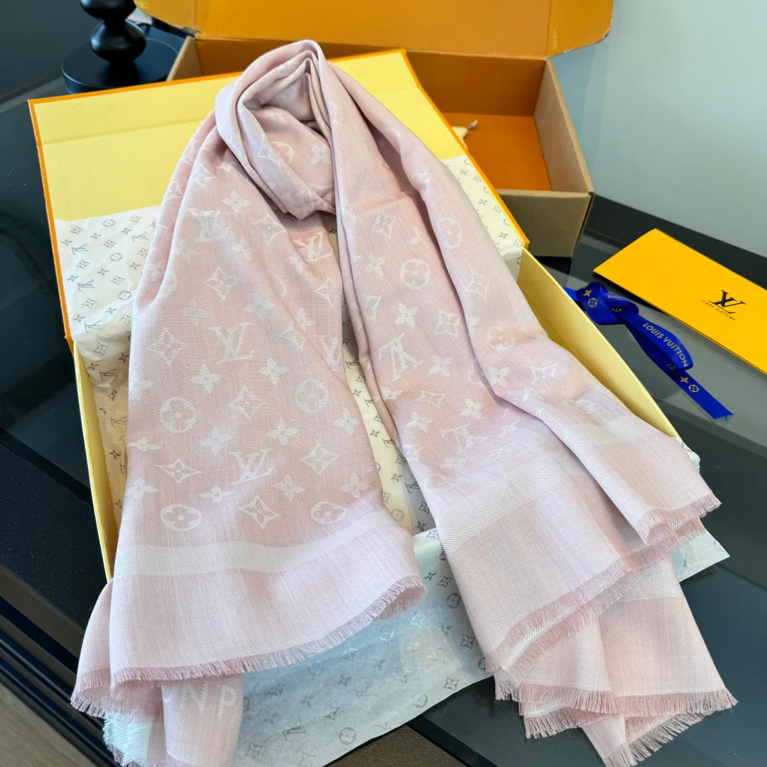 Шарфы Louis Vuitton 17935859
