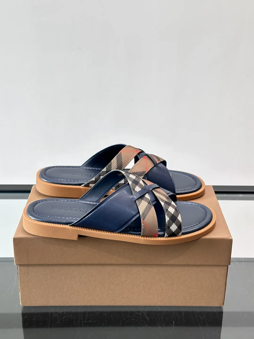 Сандалии Мужские Burberry 13480040