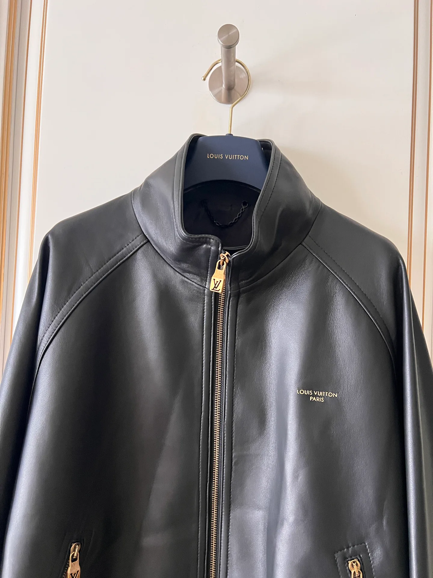 Кожаные Куртки И Дублёнки Женские Louis Vuitton 18408996