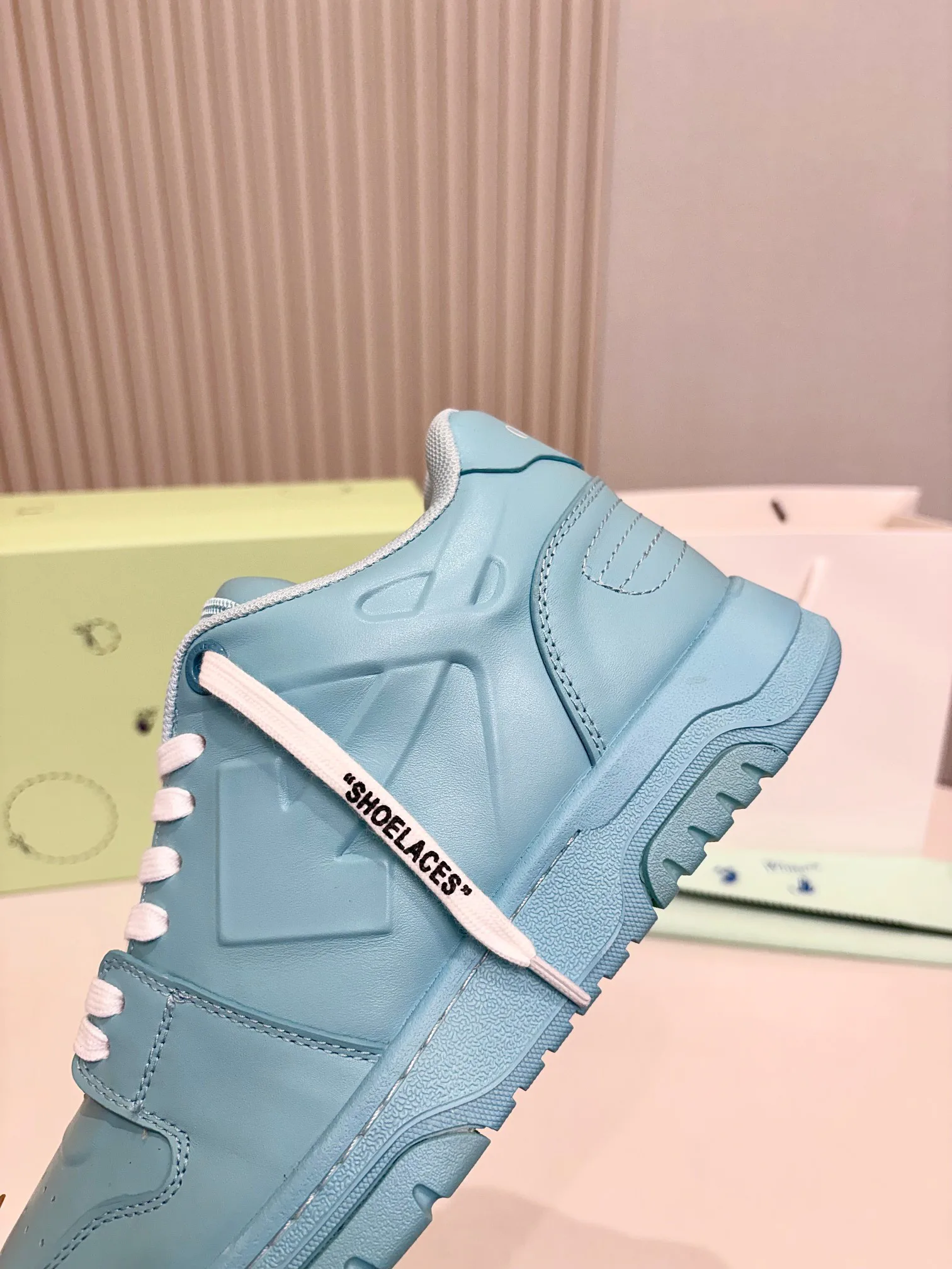 Кроссовки Женские Off-White 18158667