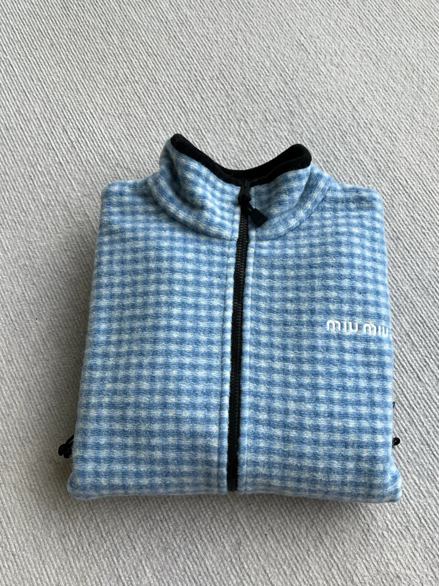 Куртки И Пуховики Женские Miu Miu 17902620