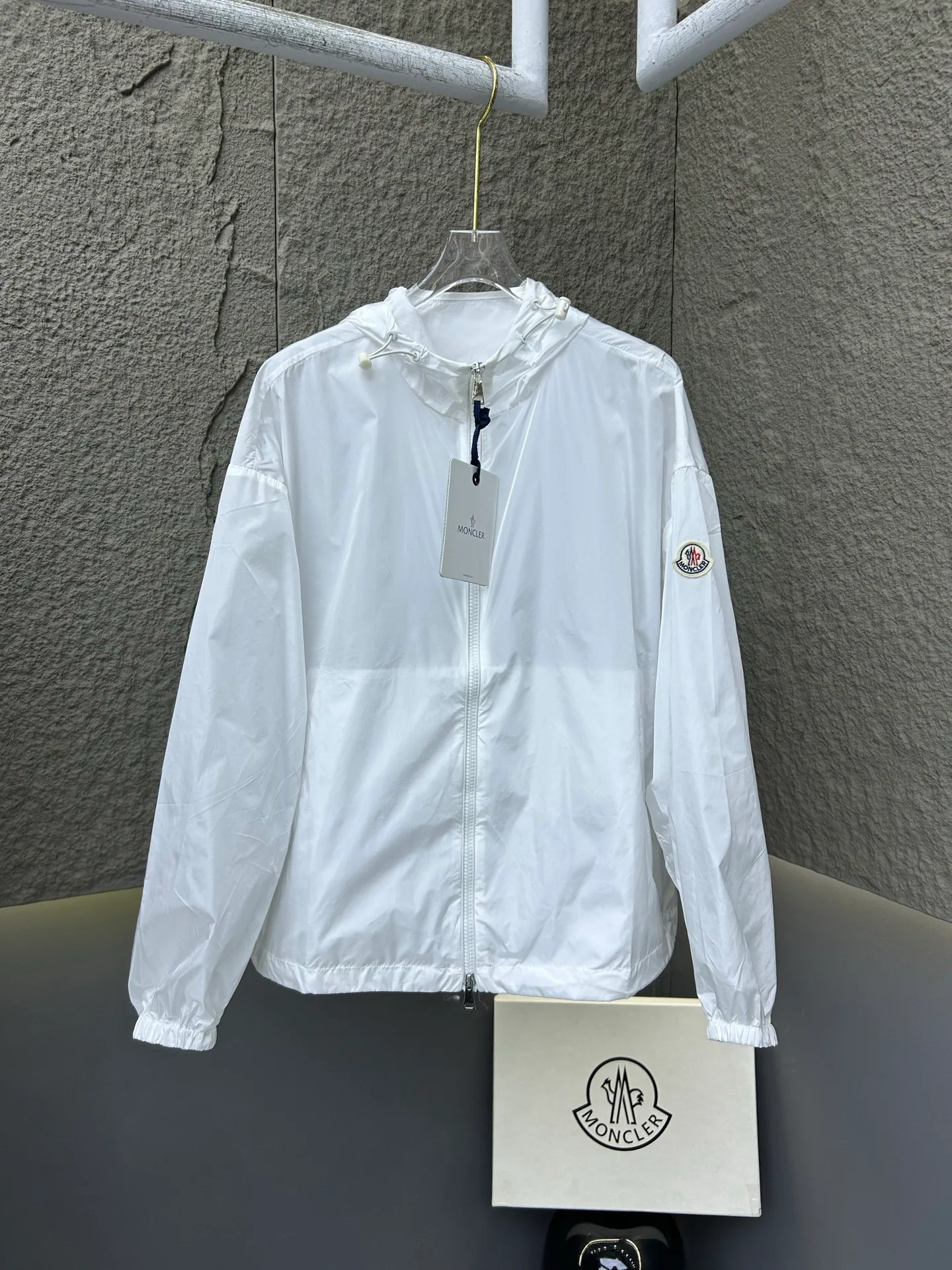 Куртки И Пуховики Женские Moncler 11666923