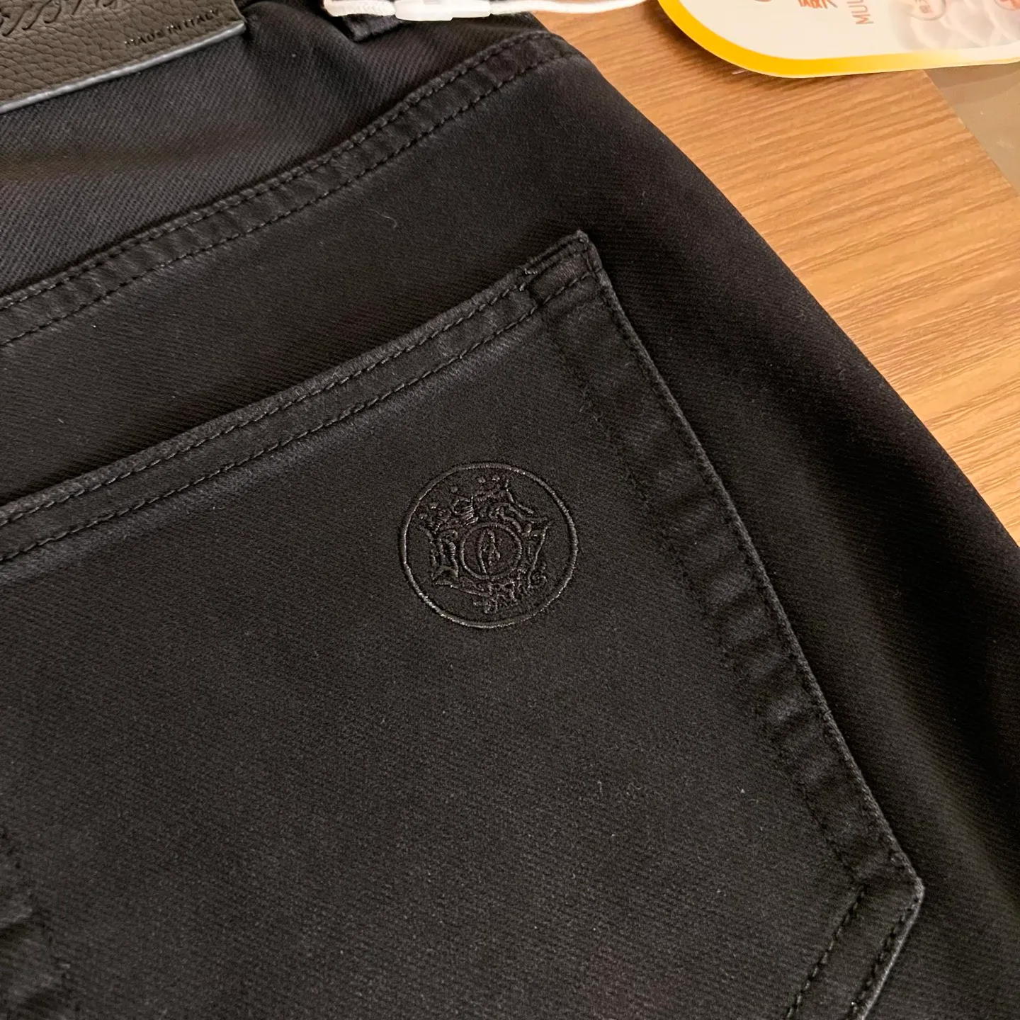 Джинсы Мужские Brioni 11000478