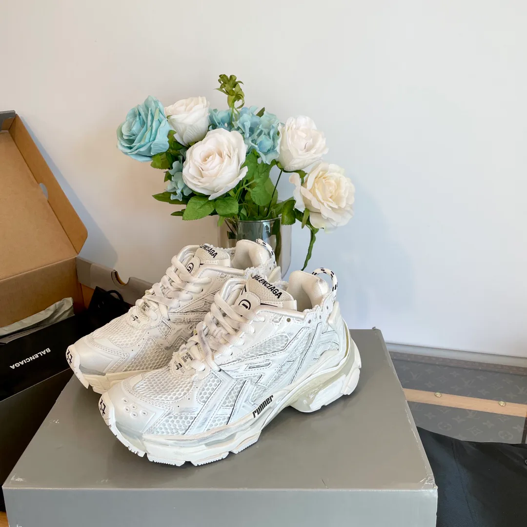 Кроссовки Женские Balenciaga 12656174