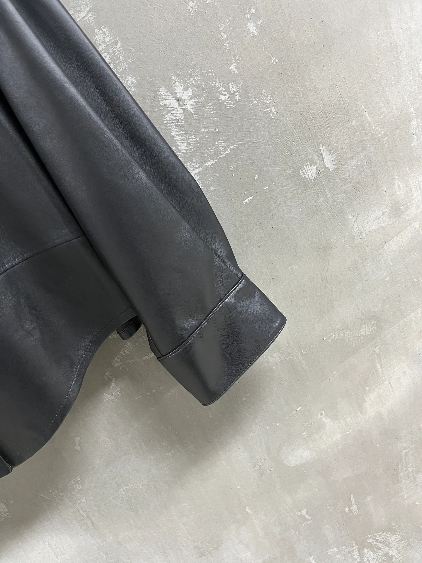 Кожаные Куртки И Дублёнки Женские Loewe 18172887