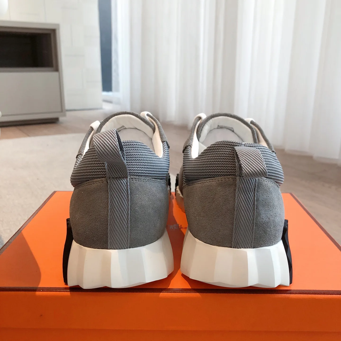 Кроссовки Женские Hermes 1154417