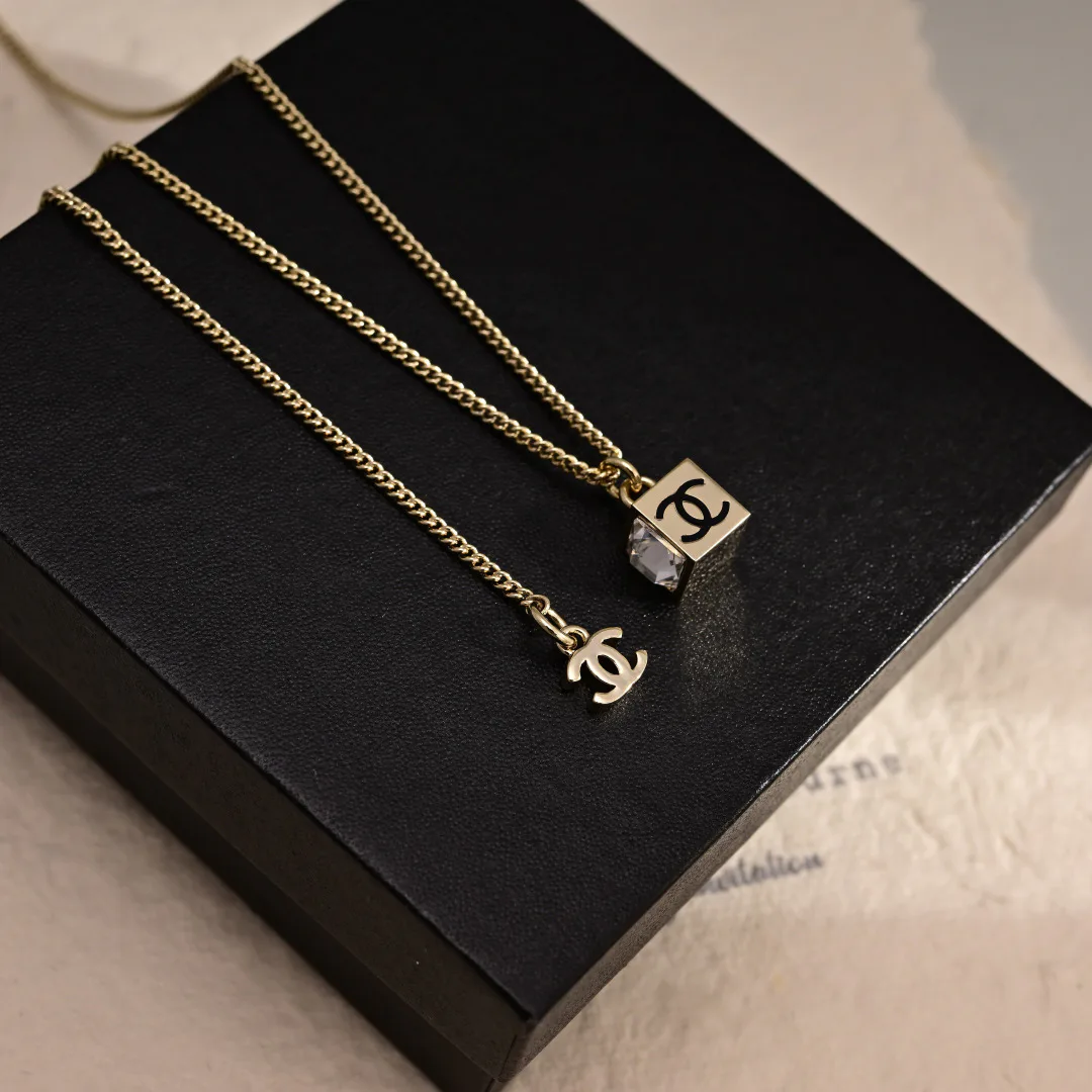 Бижутерия Chanel 5019018