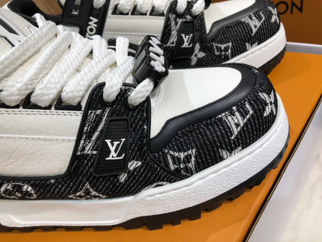 Кроссовки Женские Louis Vuitton 11073693