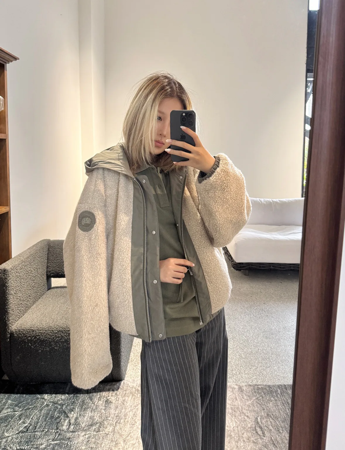 Куртки И Пуховики Женские Canada Goose 843403