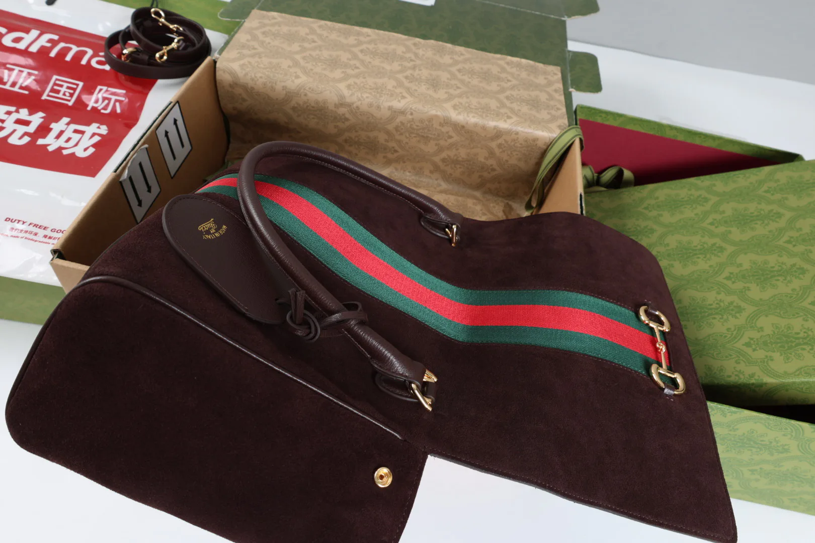 Классические Сумки Женские Gucci 18250564