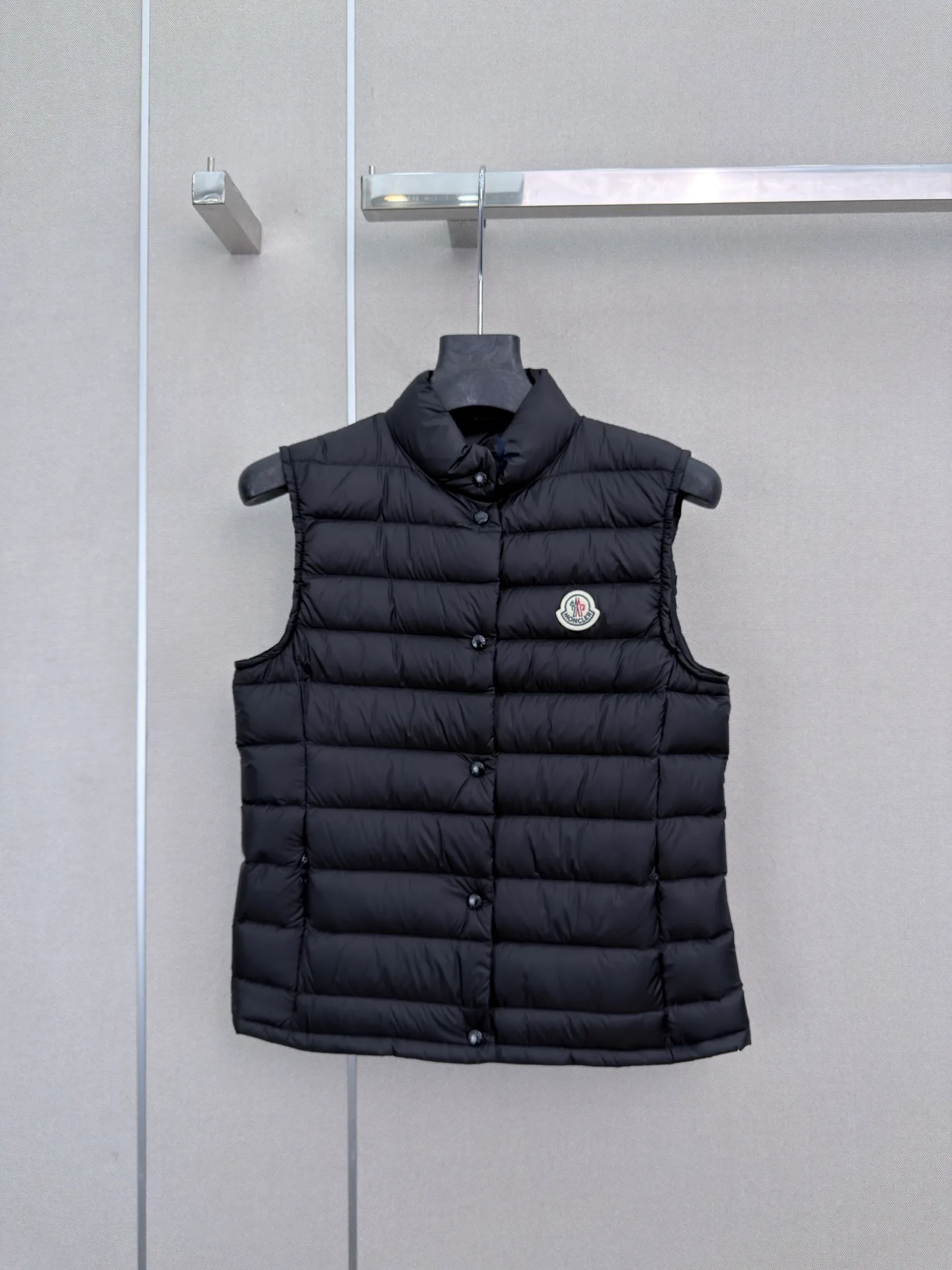 Жилеты Женские Moncler 18108524