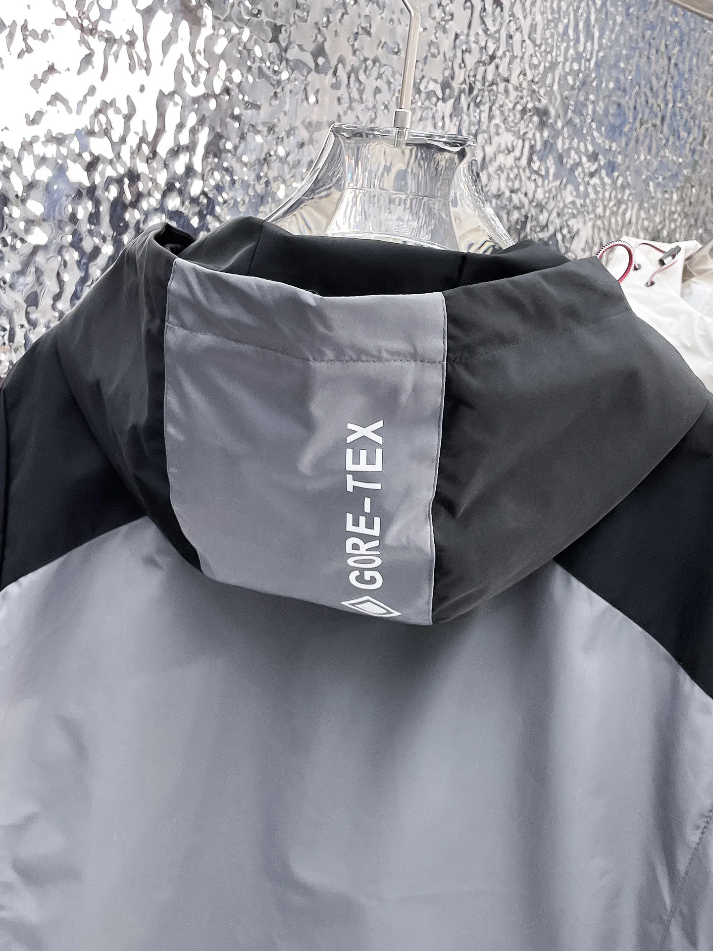 Куртки И Пуховики Мужские Moncler 9352303