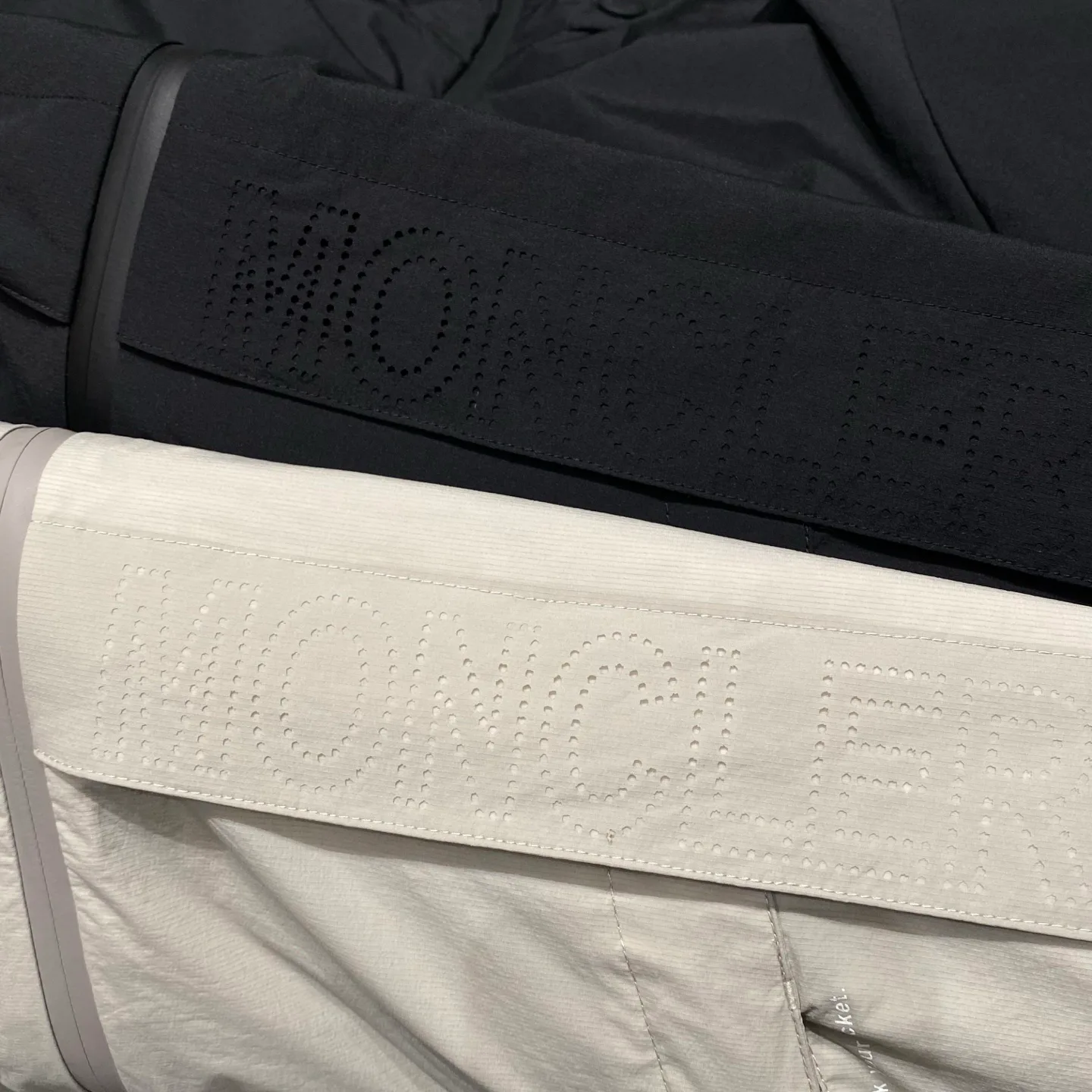 Куртки И Пуховики Мужские Moncler 1266322