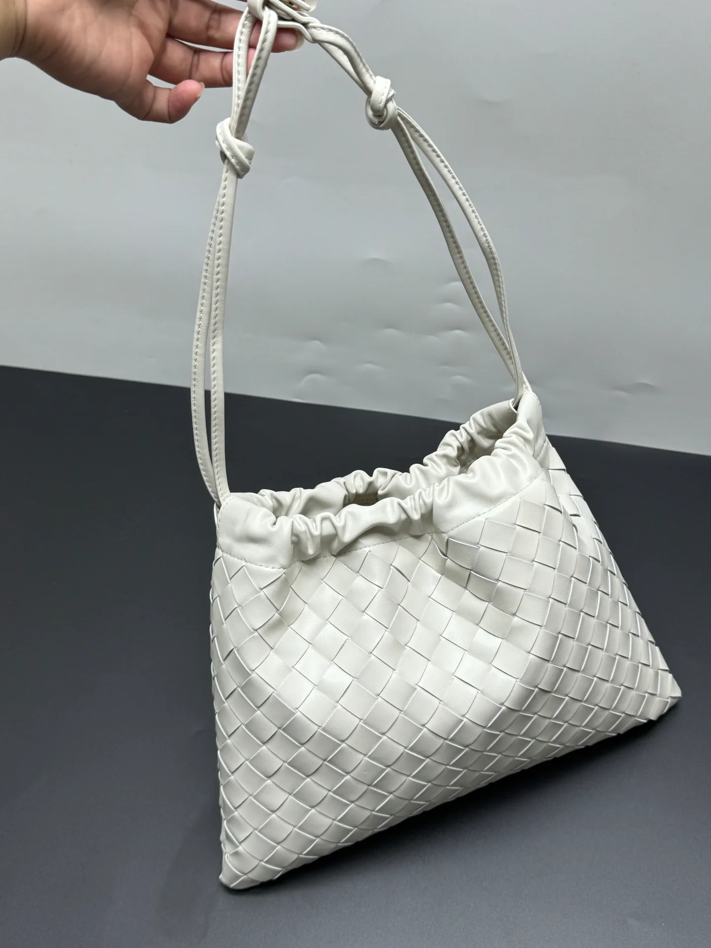 Сумки На Ремне Женские Bottega Veneta 754316