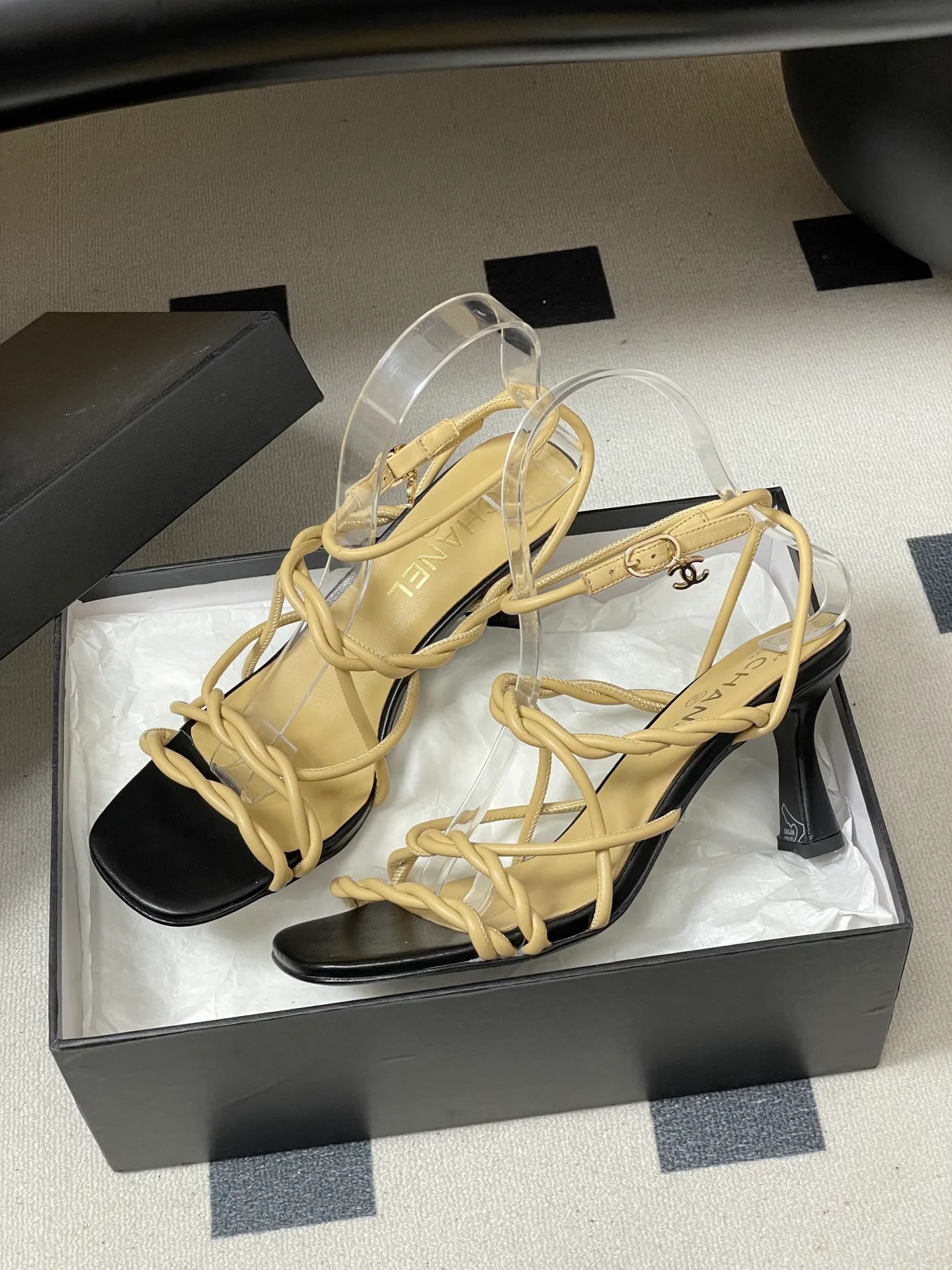 Босоножки Женские Chanel 12837404