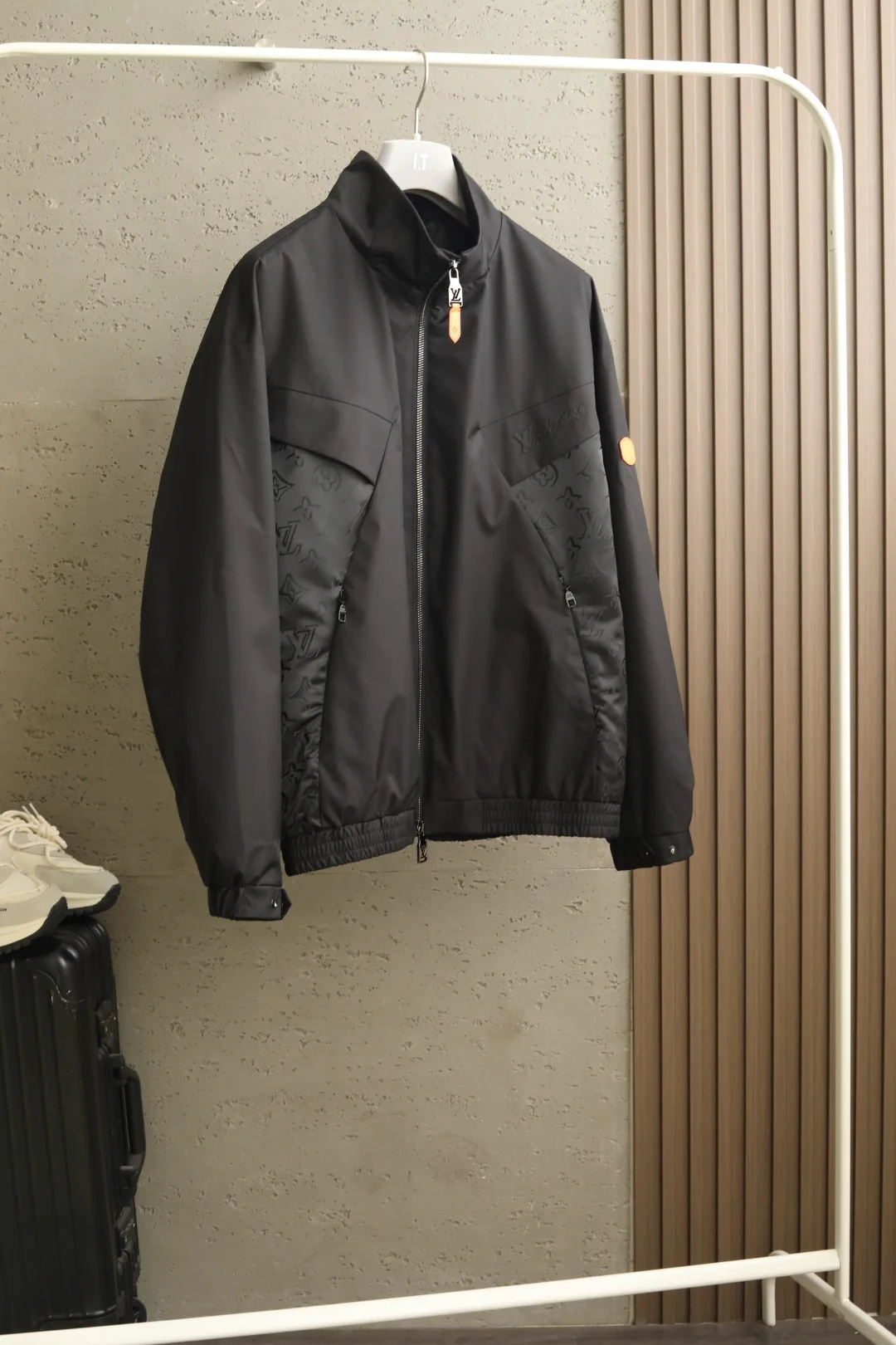 Куртки И Пуховики Мужские Louis Vuitton 11602528