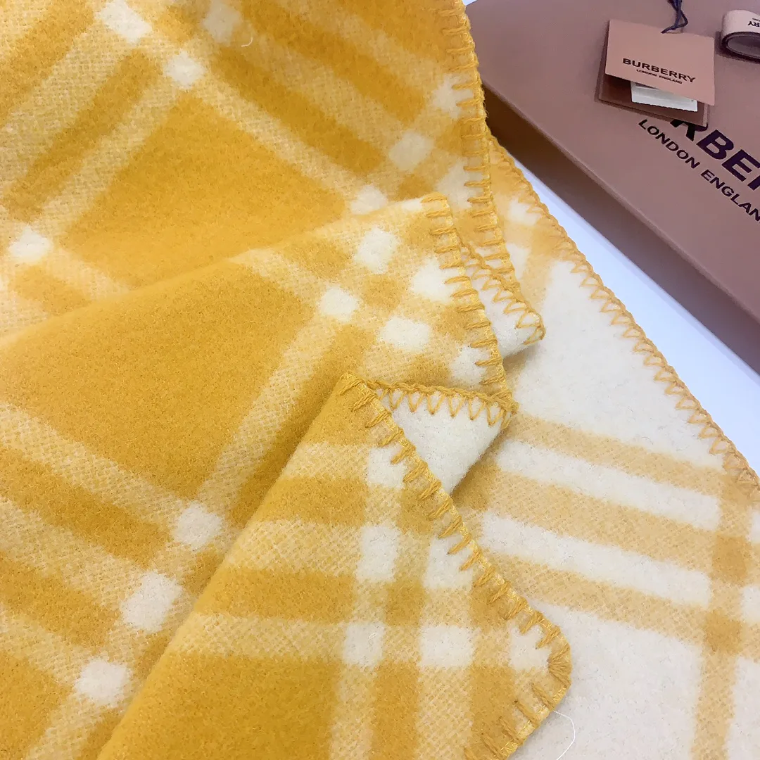 Шарфы Burberry 825878