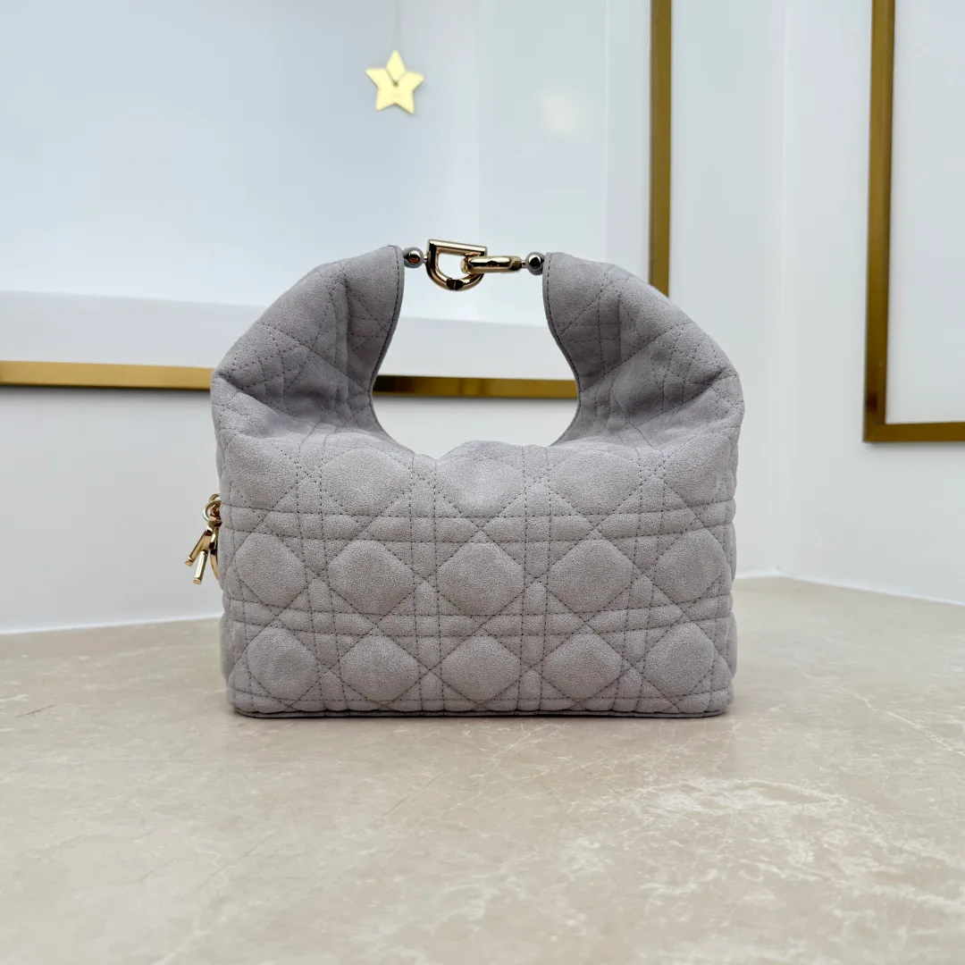 Классические Сумки Женские Christian Dior 18116274