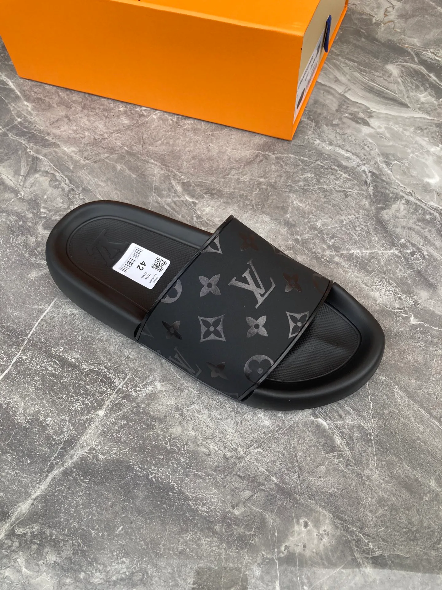 Шлепанцы Женские Louis Vuitton 5879836