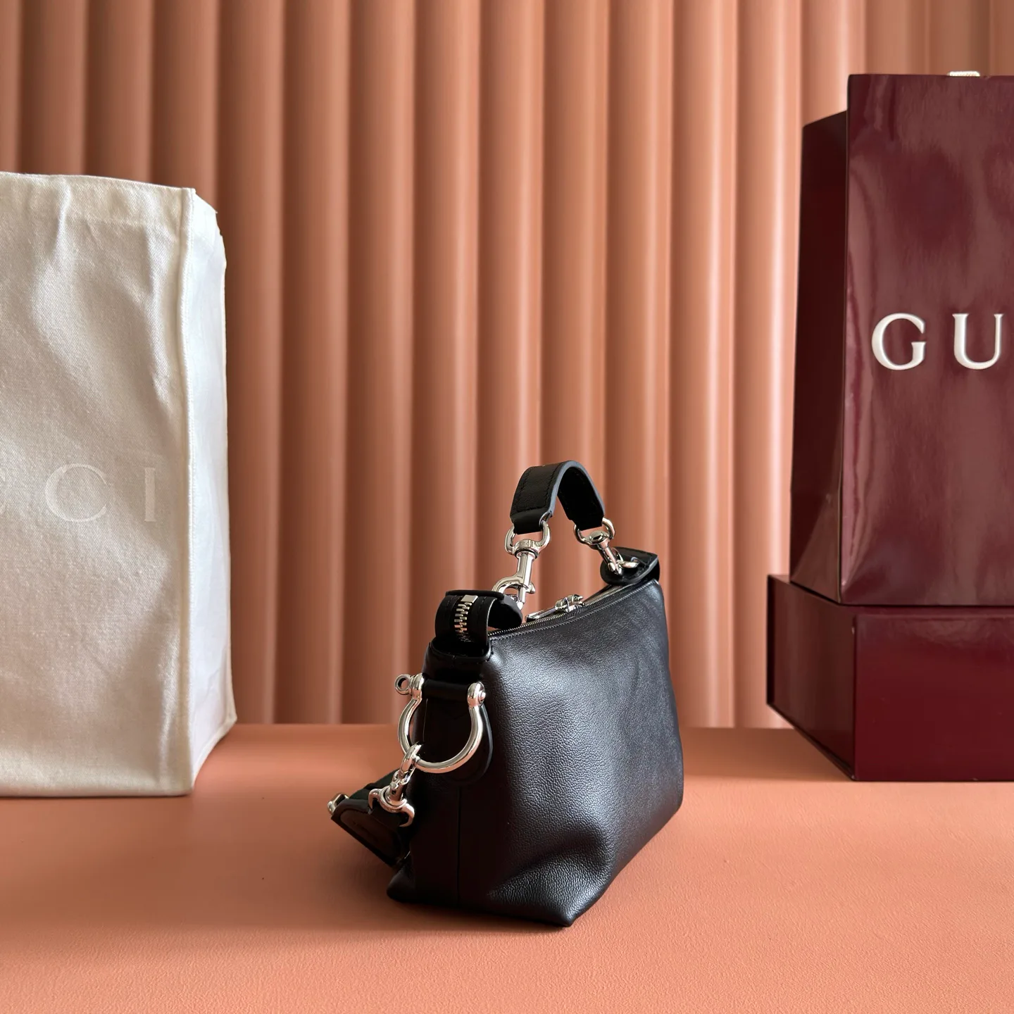 Классические Сумки Женские Gucci 12859971