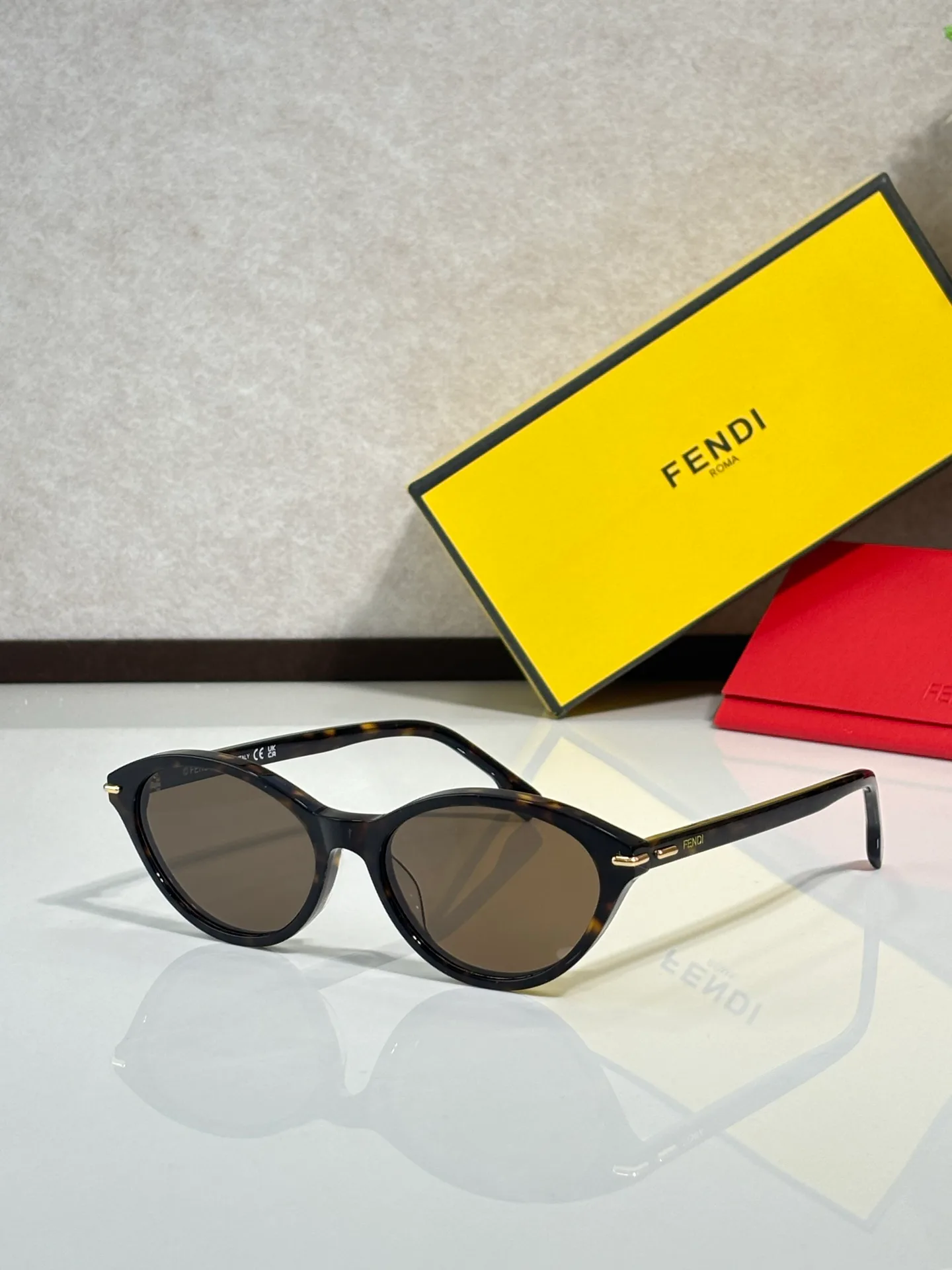 Очки Fendi 18490171